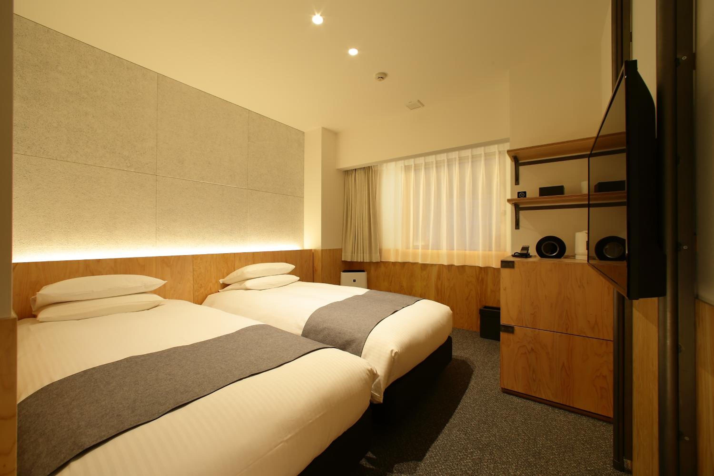 Standard Twin Room - Non-Smoking photo 3