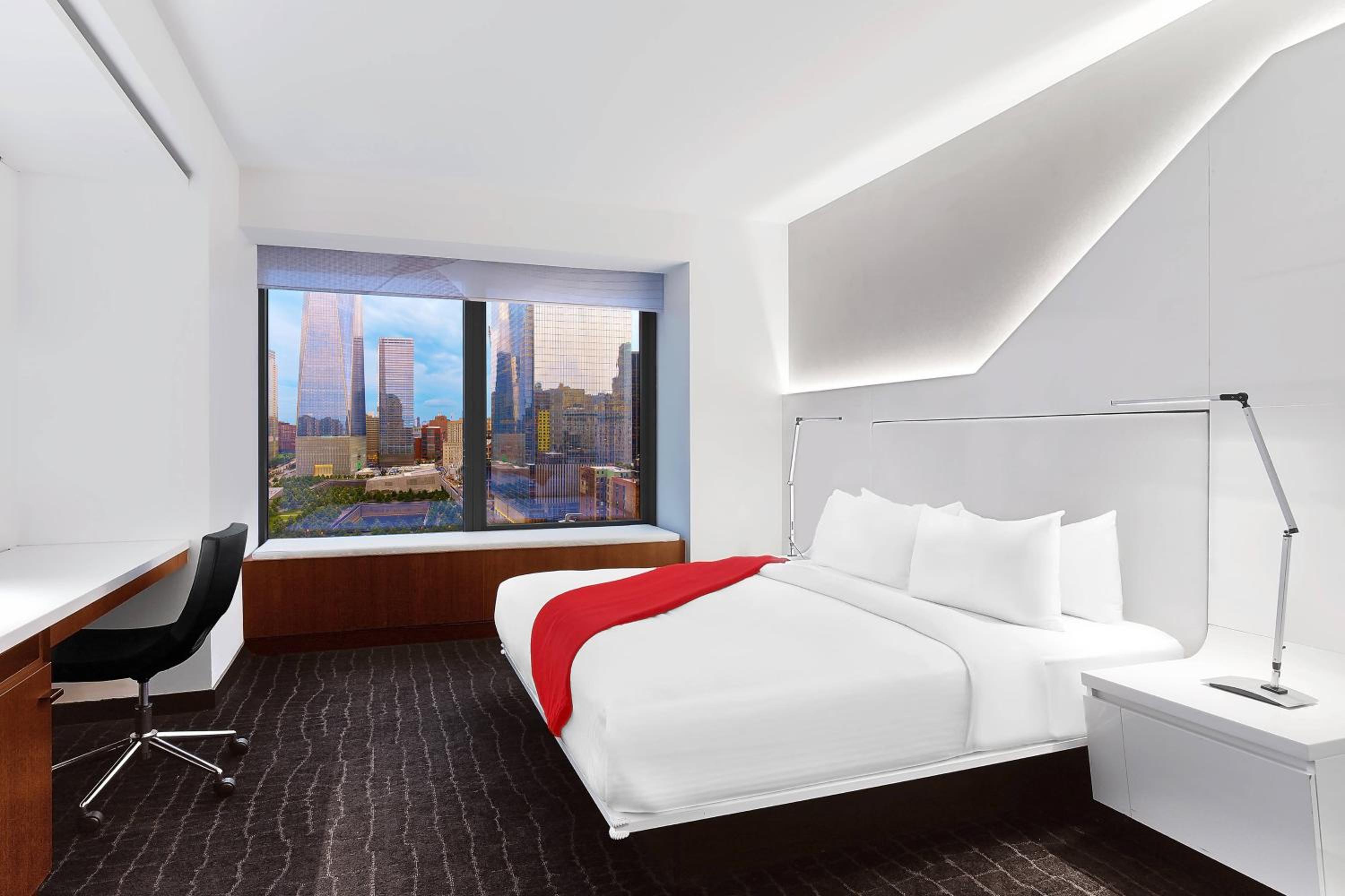 Deluxe King Room - Non-Smoking