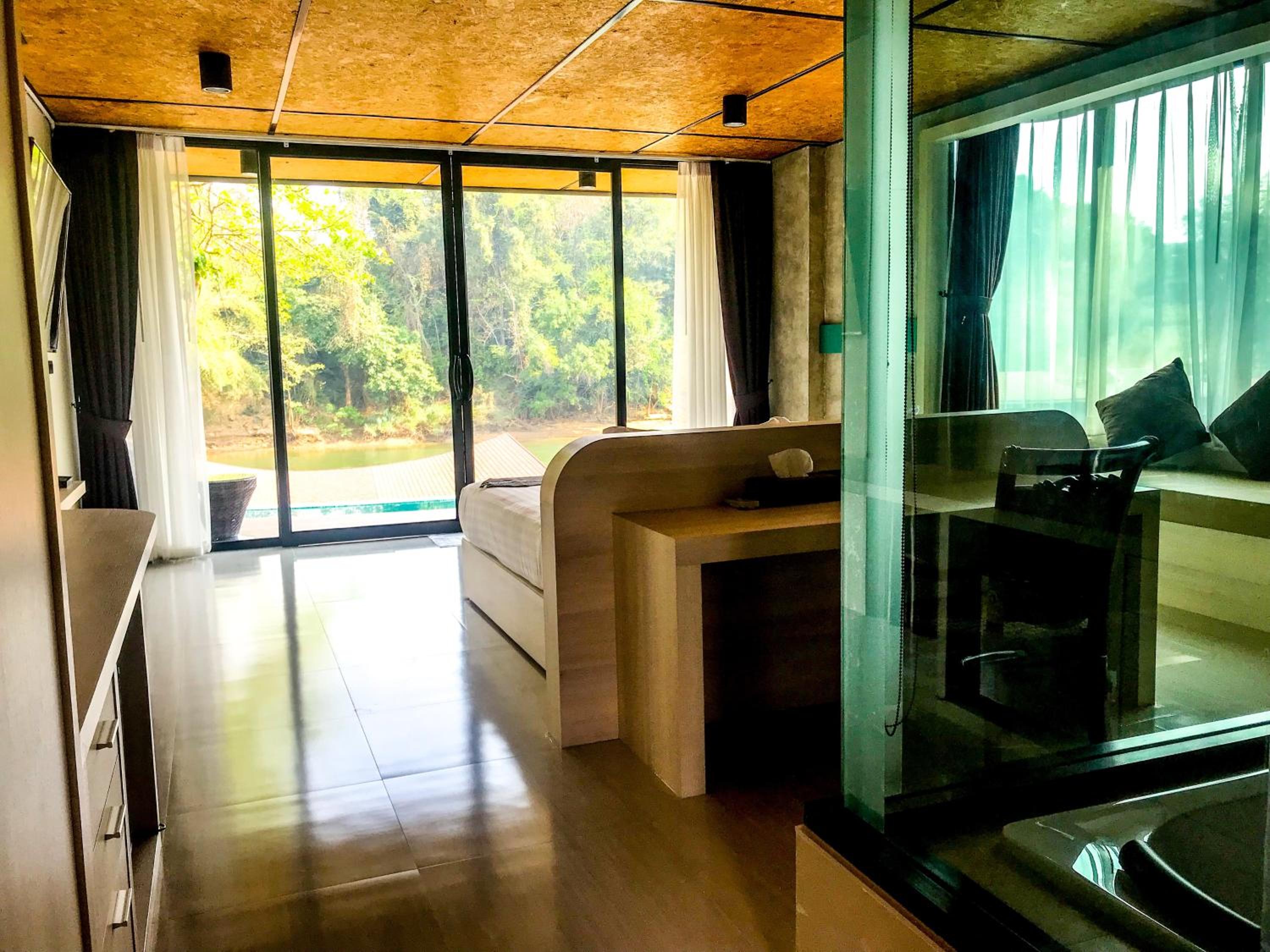 Deluxe Pool Villa
