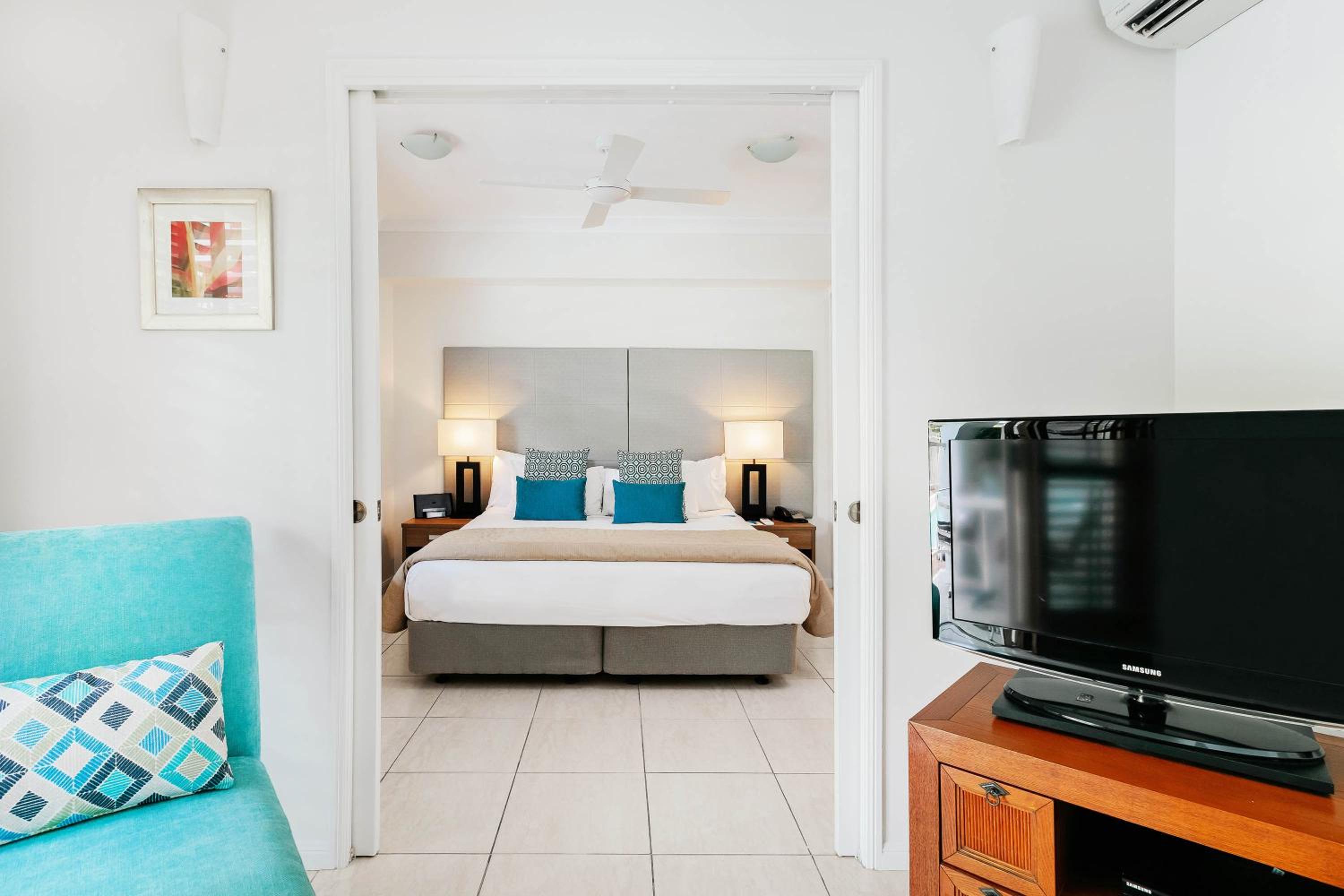 One-Bedroom Apartment With Direct Pool Access