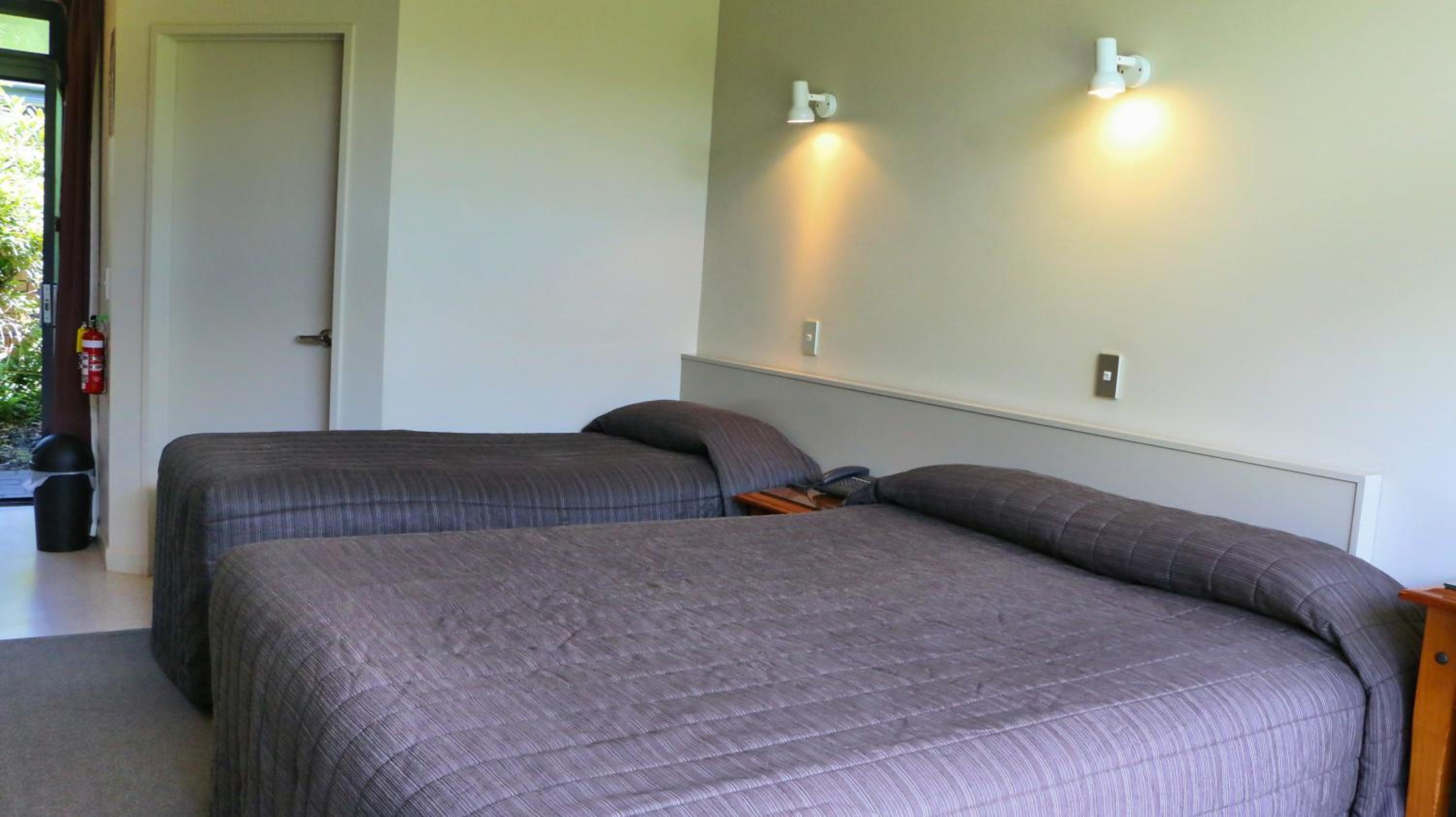 Executive Triple Room - Photo 11