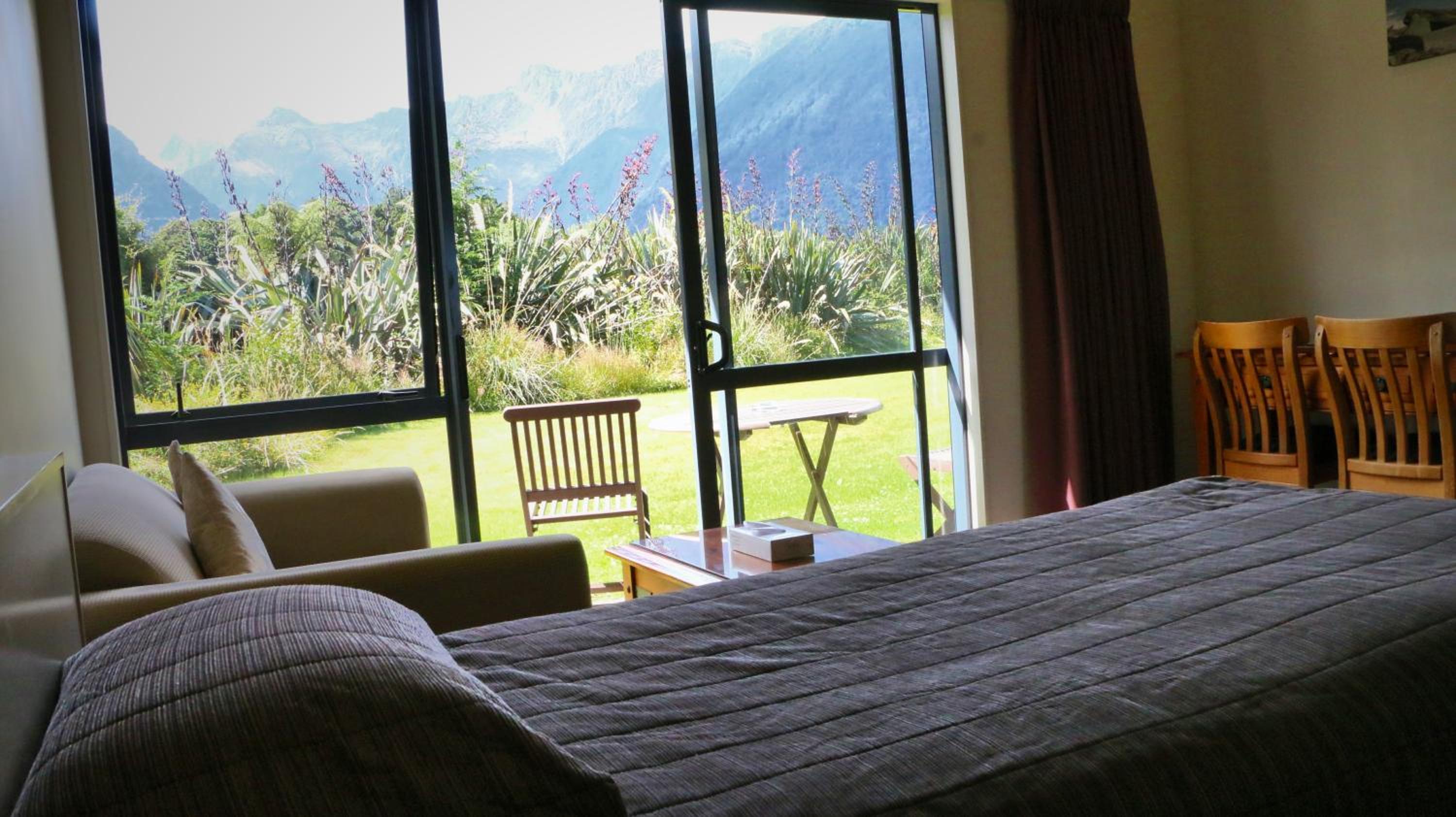 Executive Twin Room - Photo 7