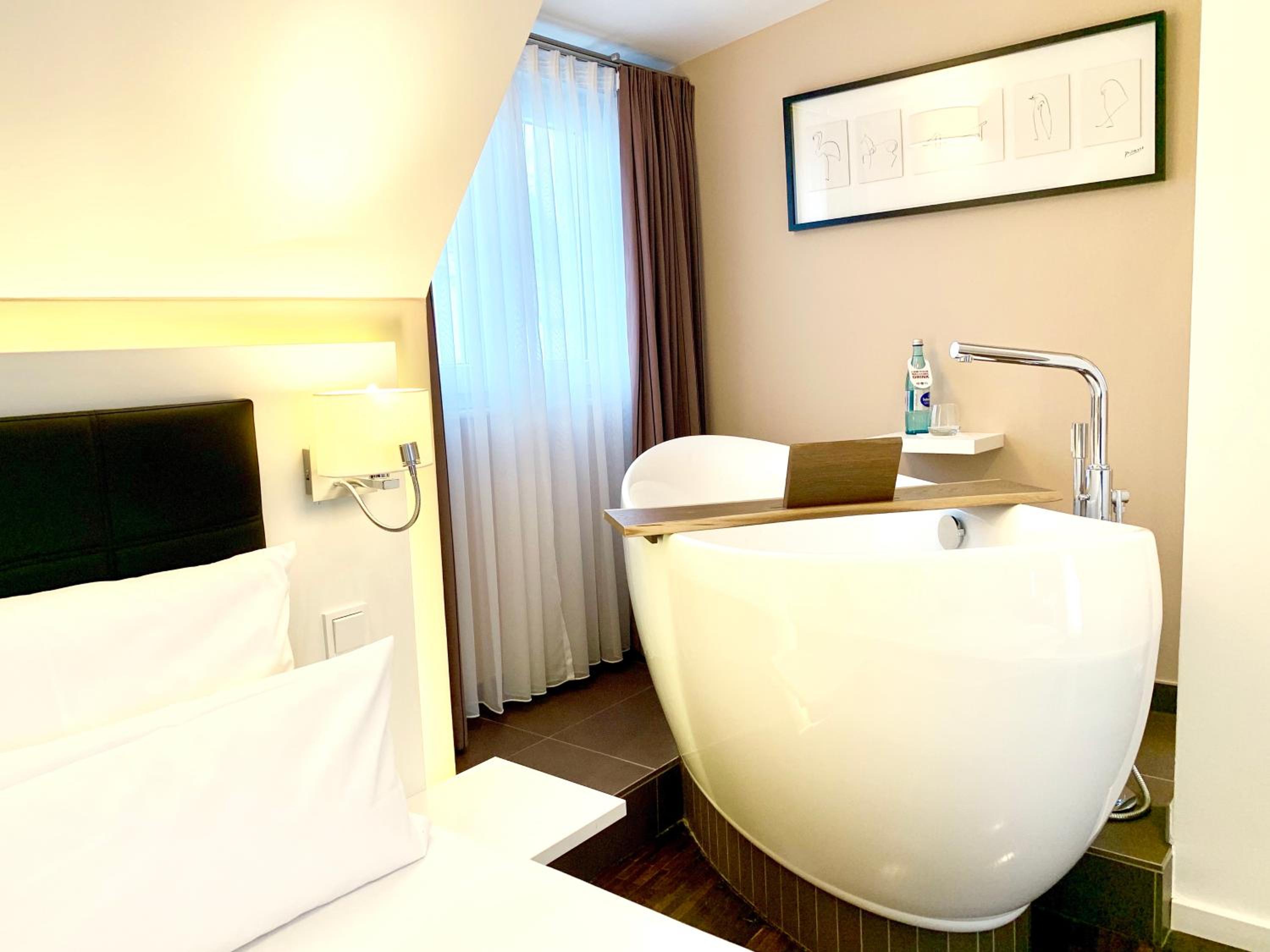 Valentine's Suite - Photo 1