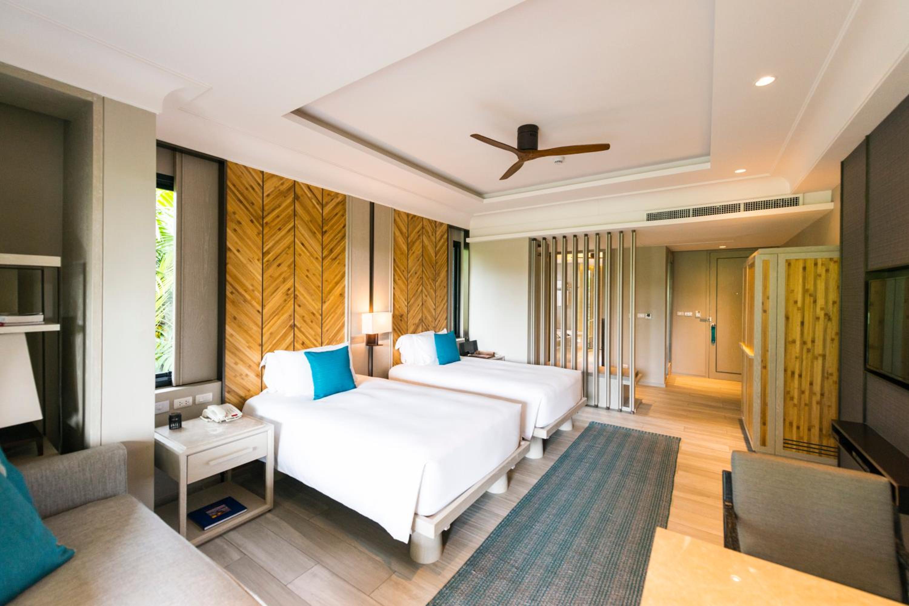 Grand Garden Pavilion King Room - Free Airport Shuttle - Photo 14