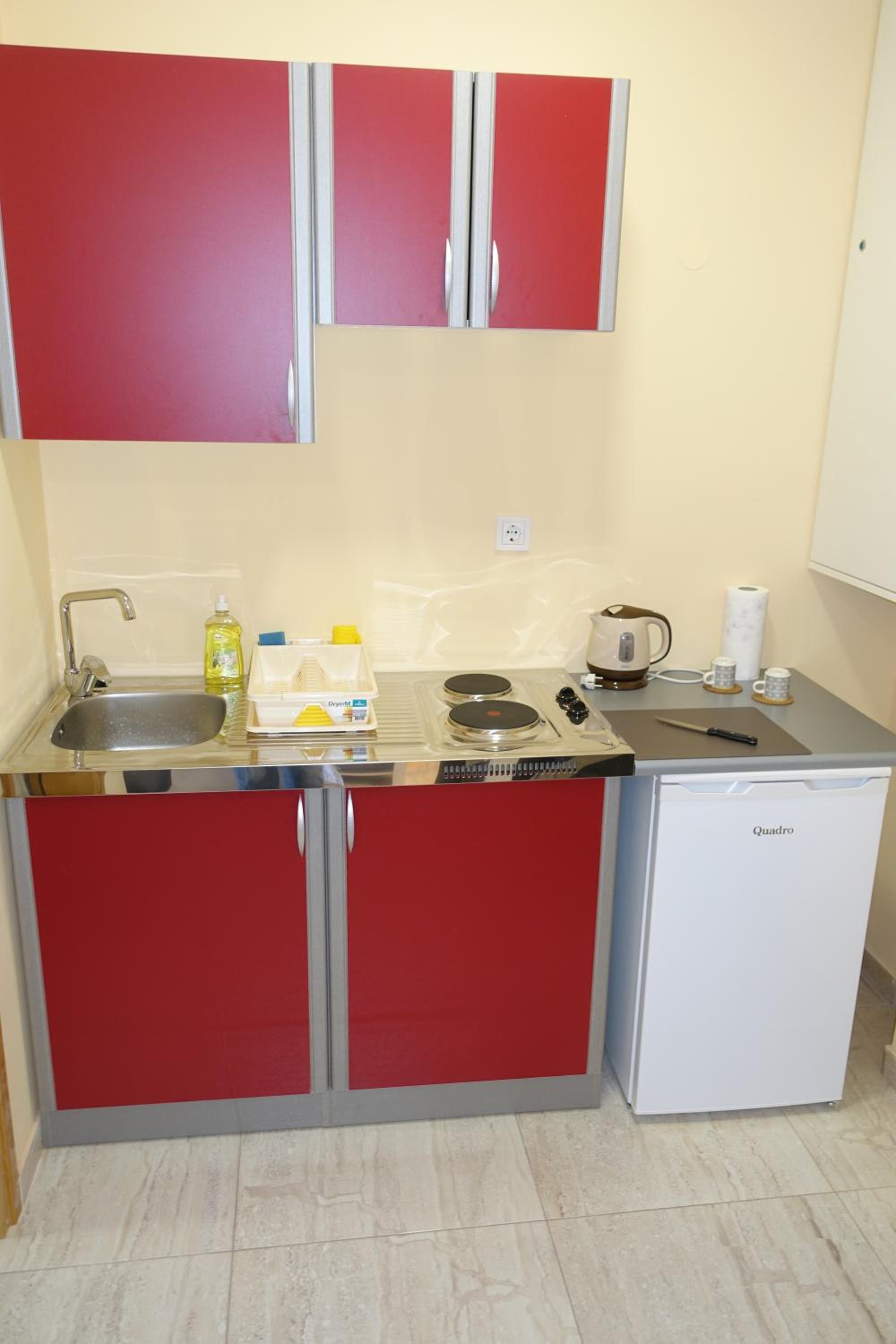 Studio Apartment with Terrace photo 3