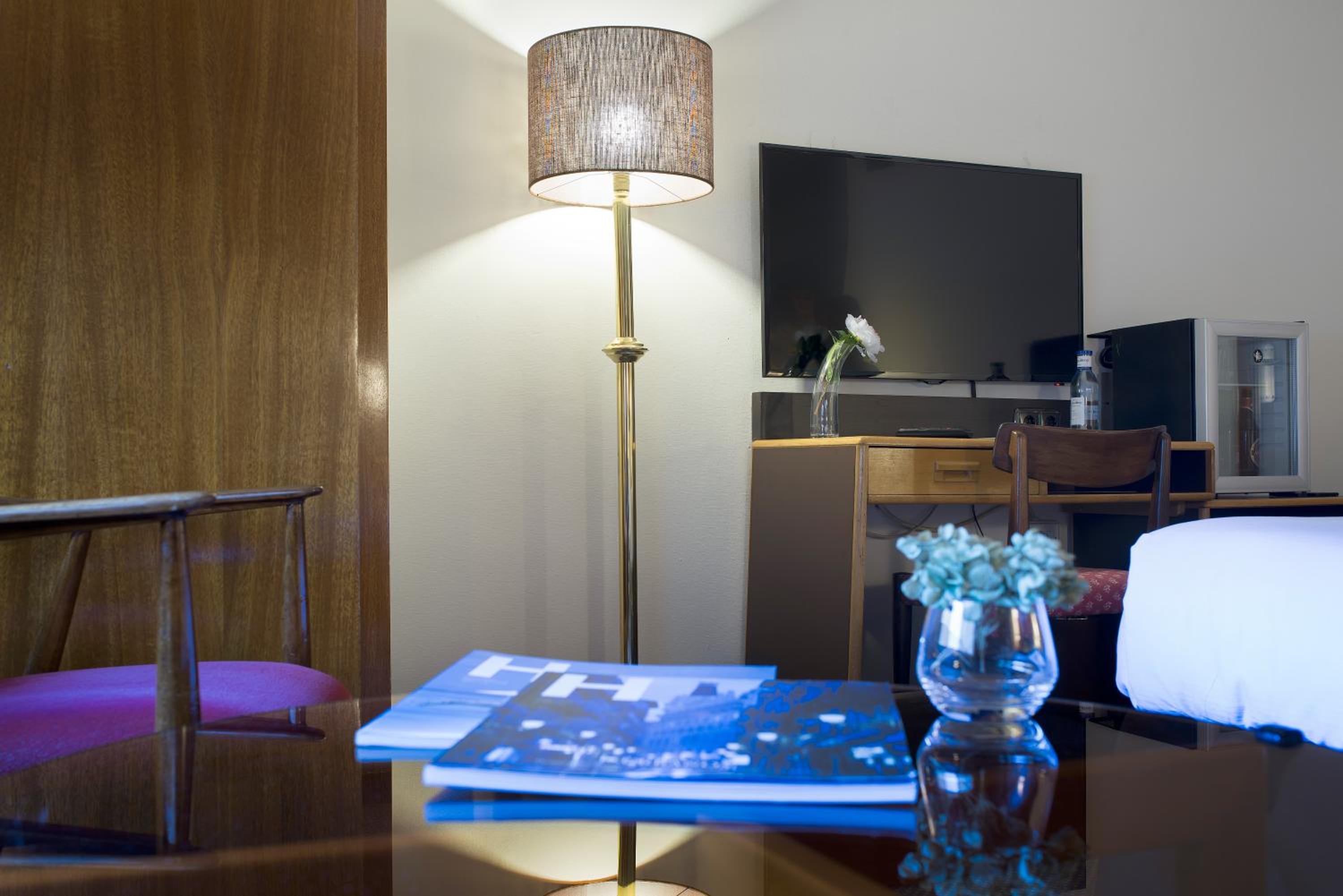 Double or Twin Room - Photo 7