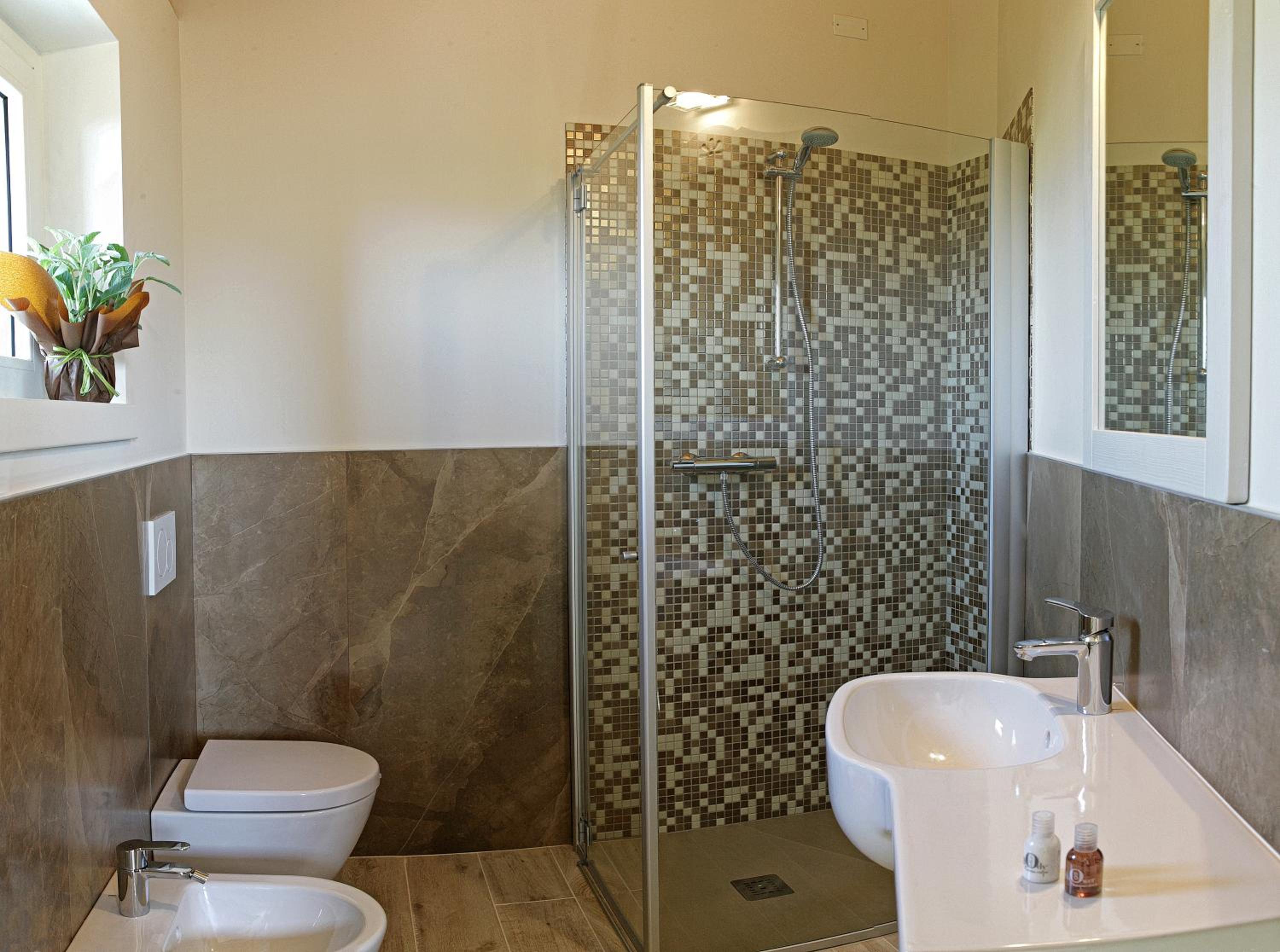 Double or Twin Room - Photo 2