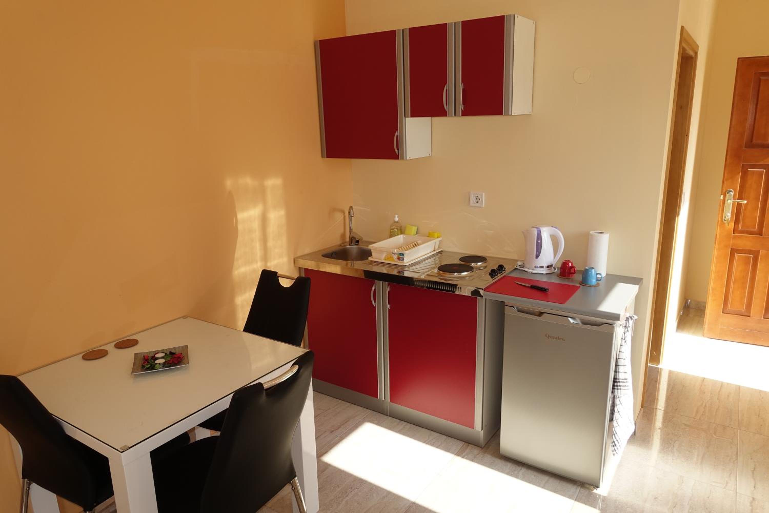 Studio Apartment photo 3