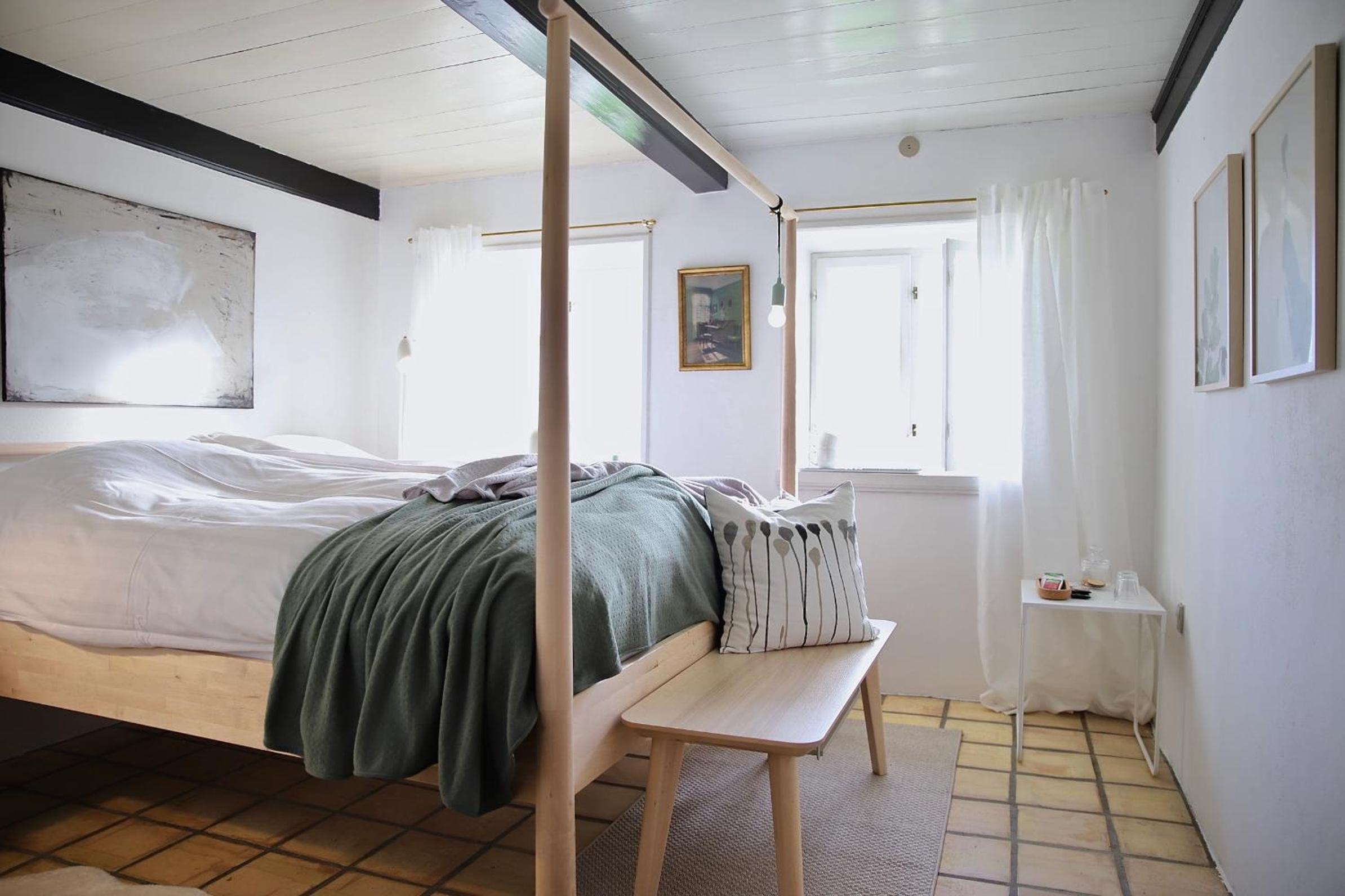 Deluxe Double Room with Side Sea View photo 1