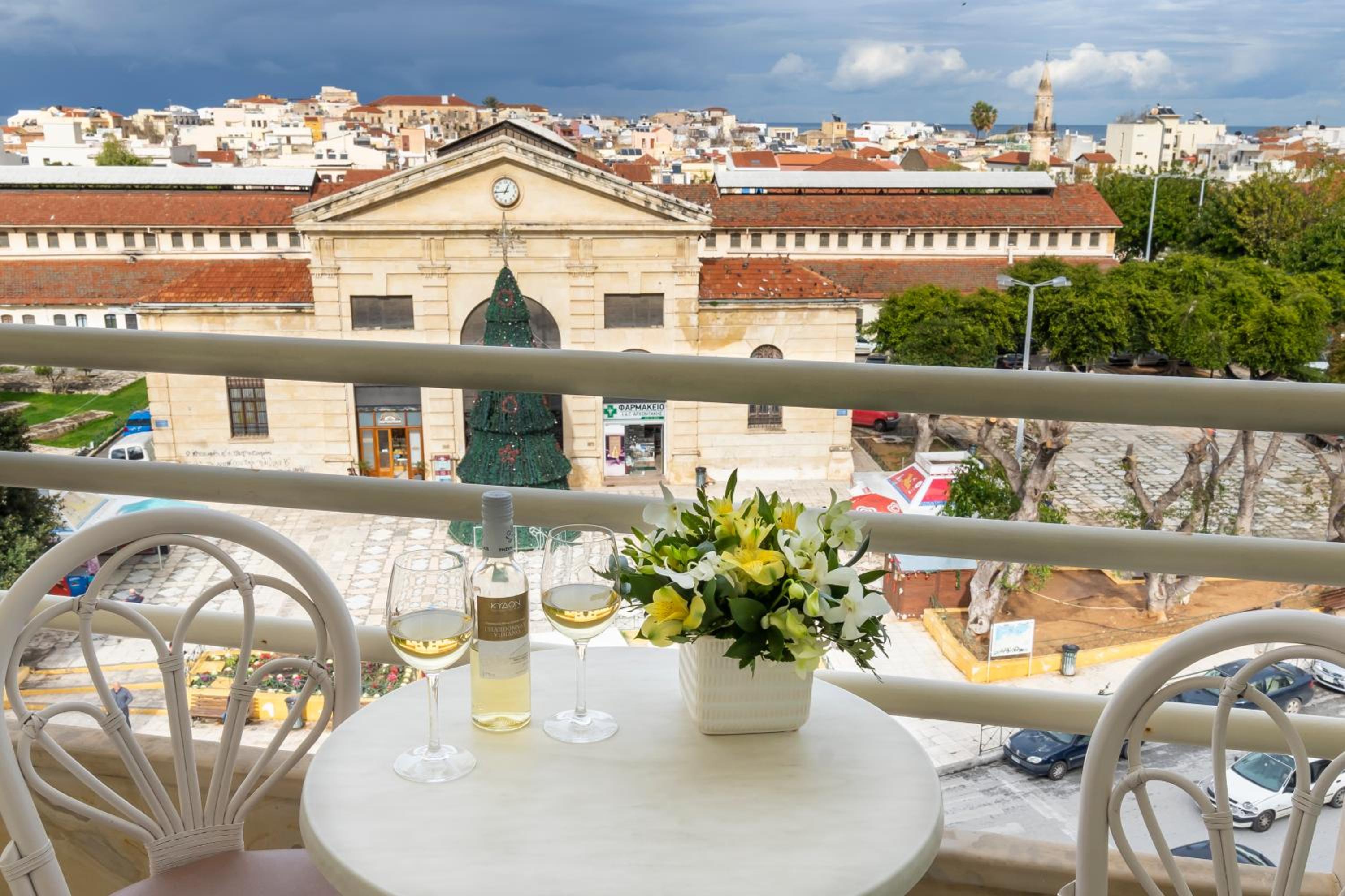 Superior Double or Twin Room with Old Town View - Photo 6