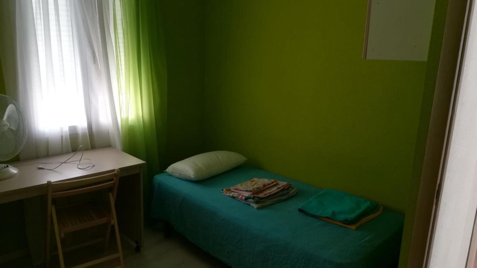 Three-Bedroom Apartment - Photo 10