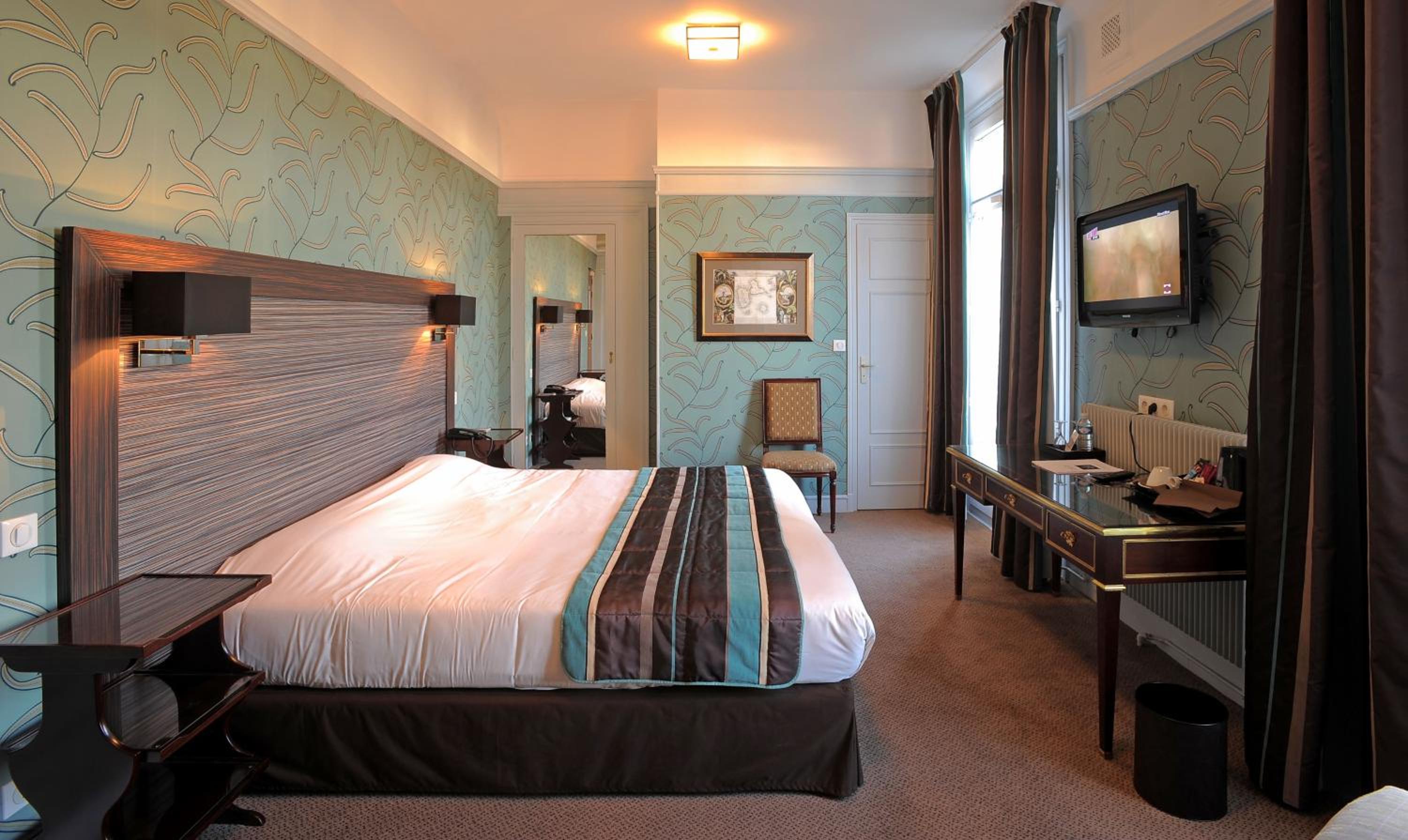 Superior Double or Twin Room - Photo 4