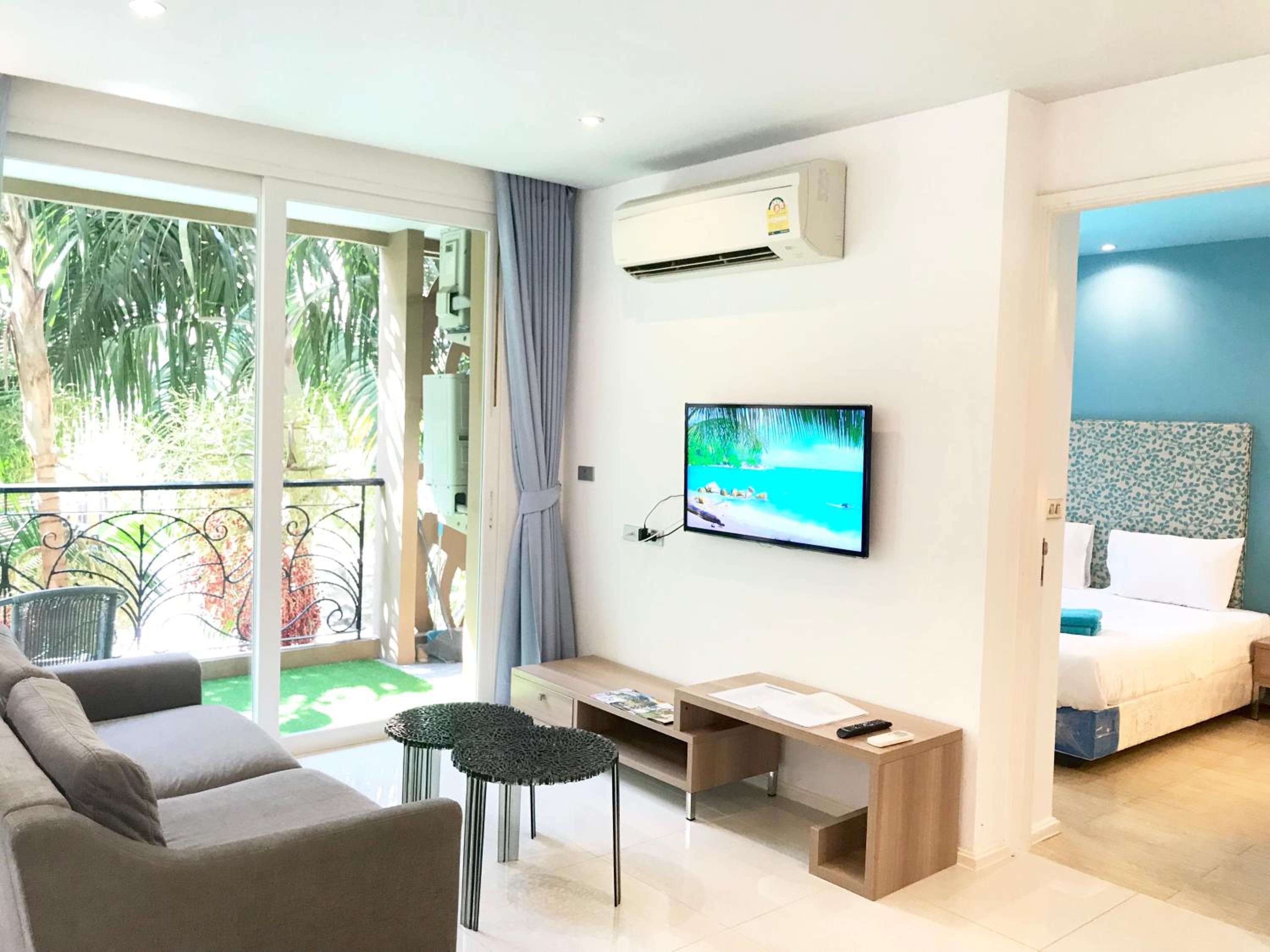 Two-Bedroom Penthouse with Pool View photo 1