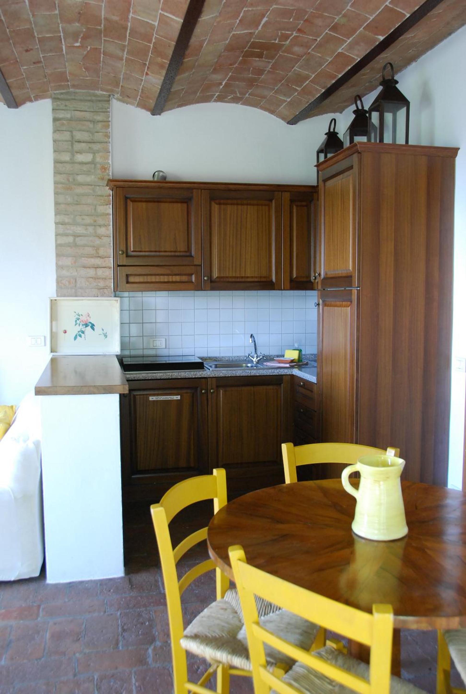 Apartment - Split Level photo 2
