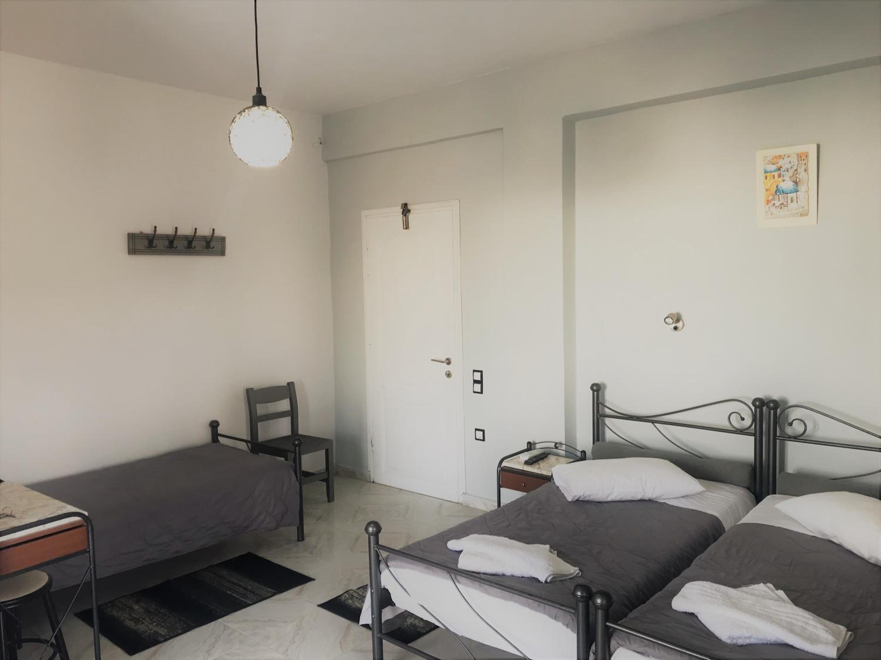 Double or Twin Room - Photo 11