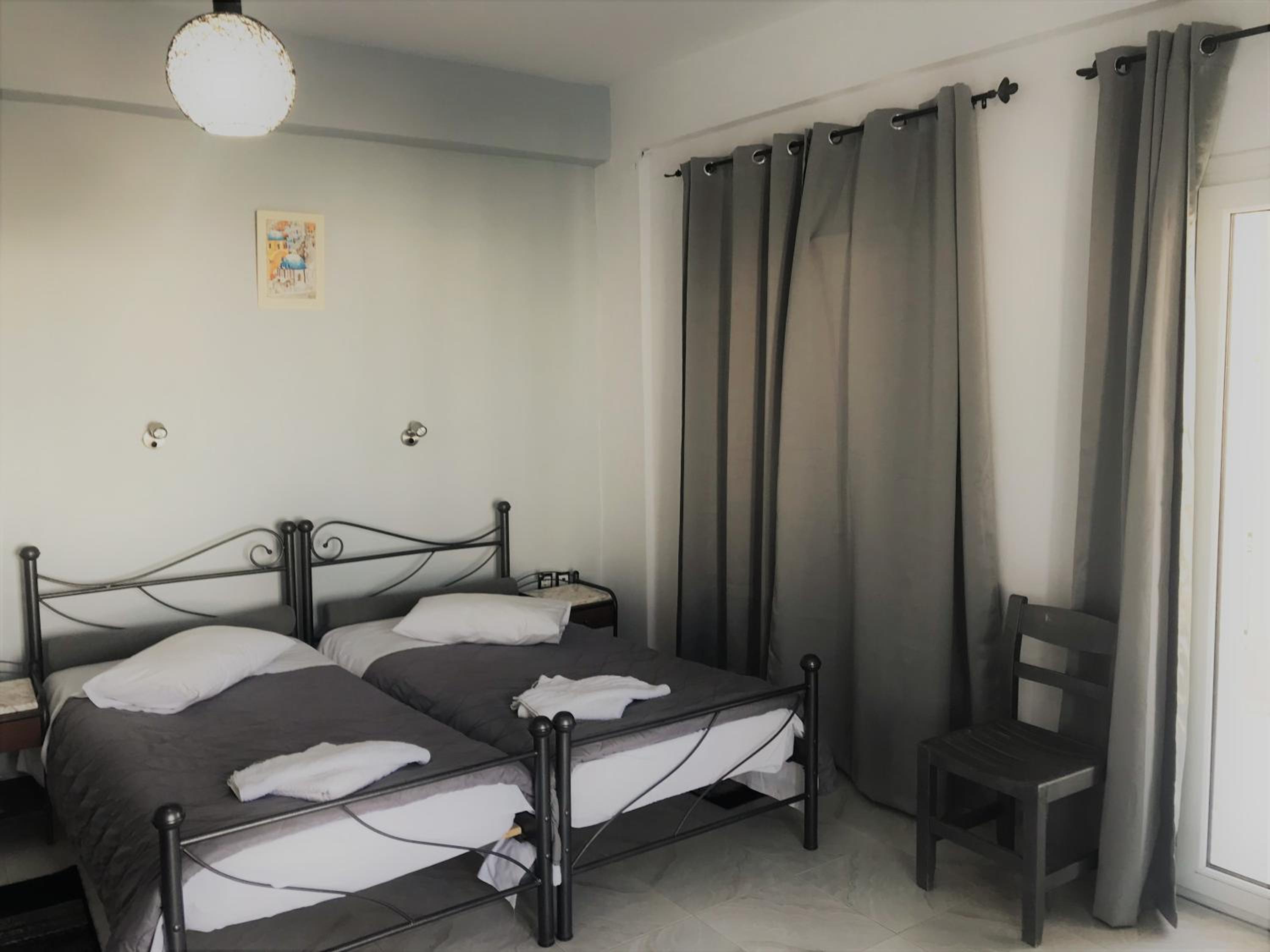 Double or Twin Room - Photo 12
