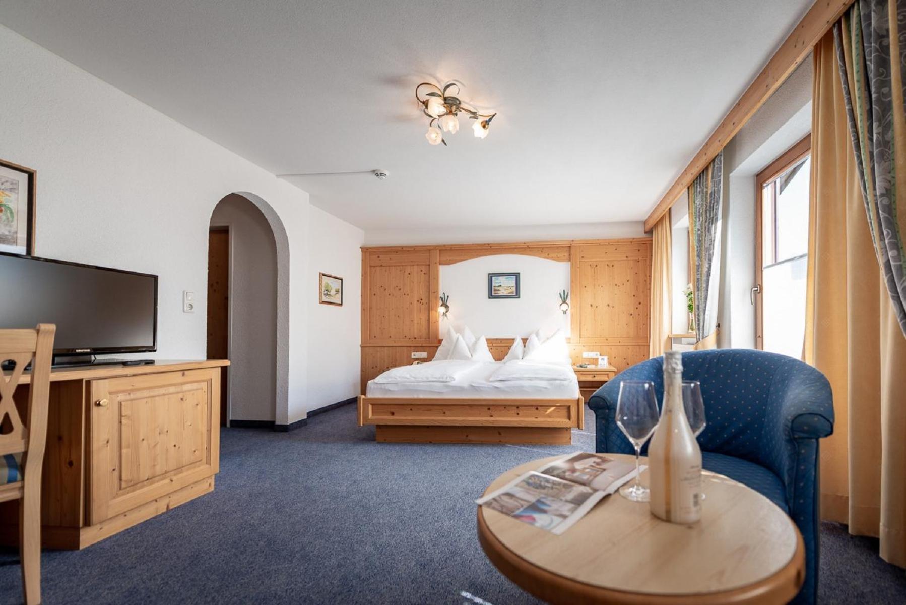 Deluxe Double Room - Photo 5