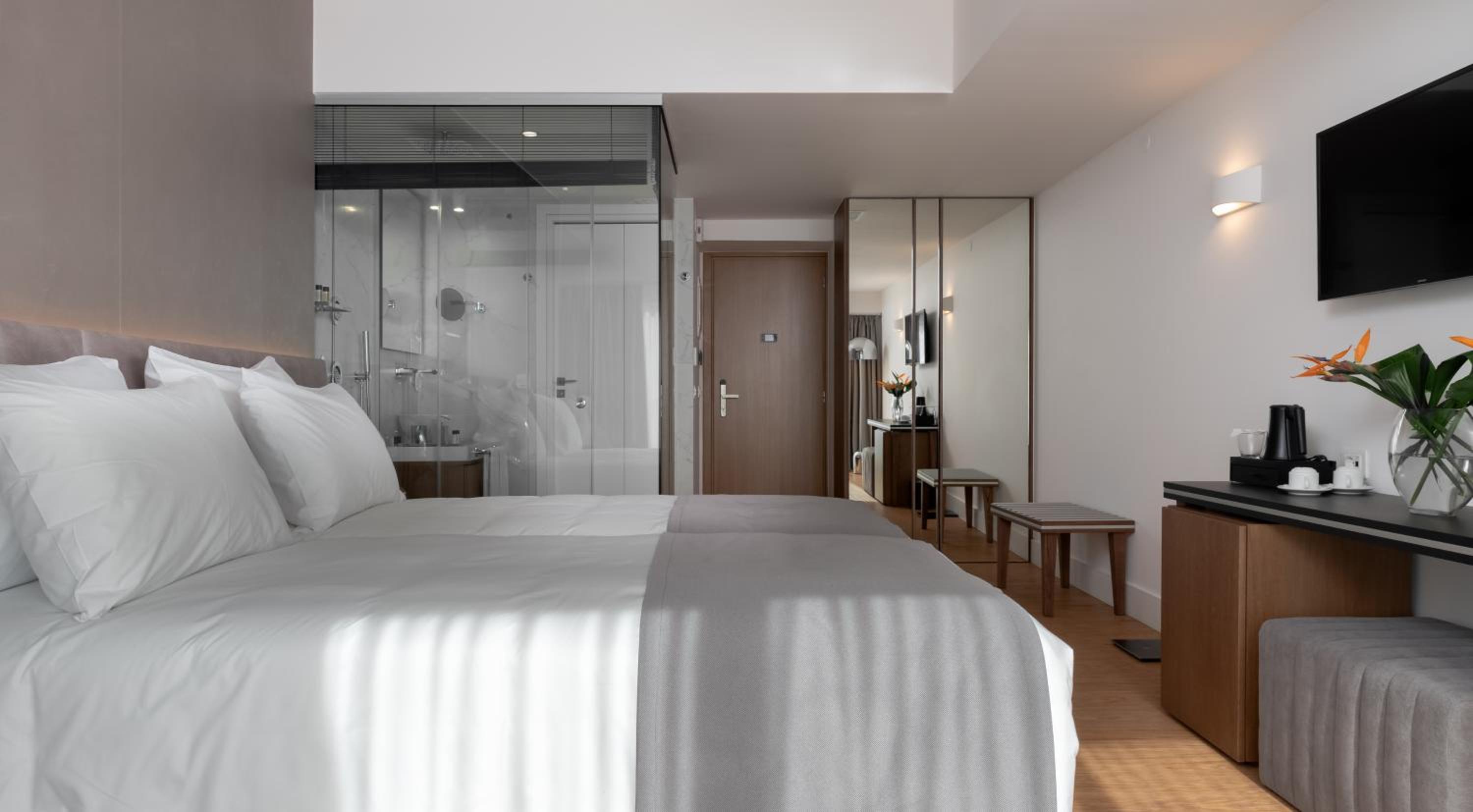 Classic Double or Twin Room - Photo 1