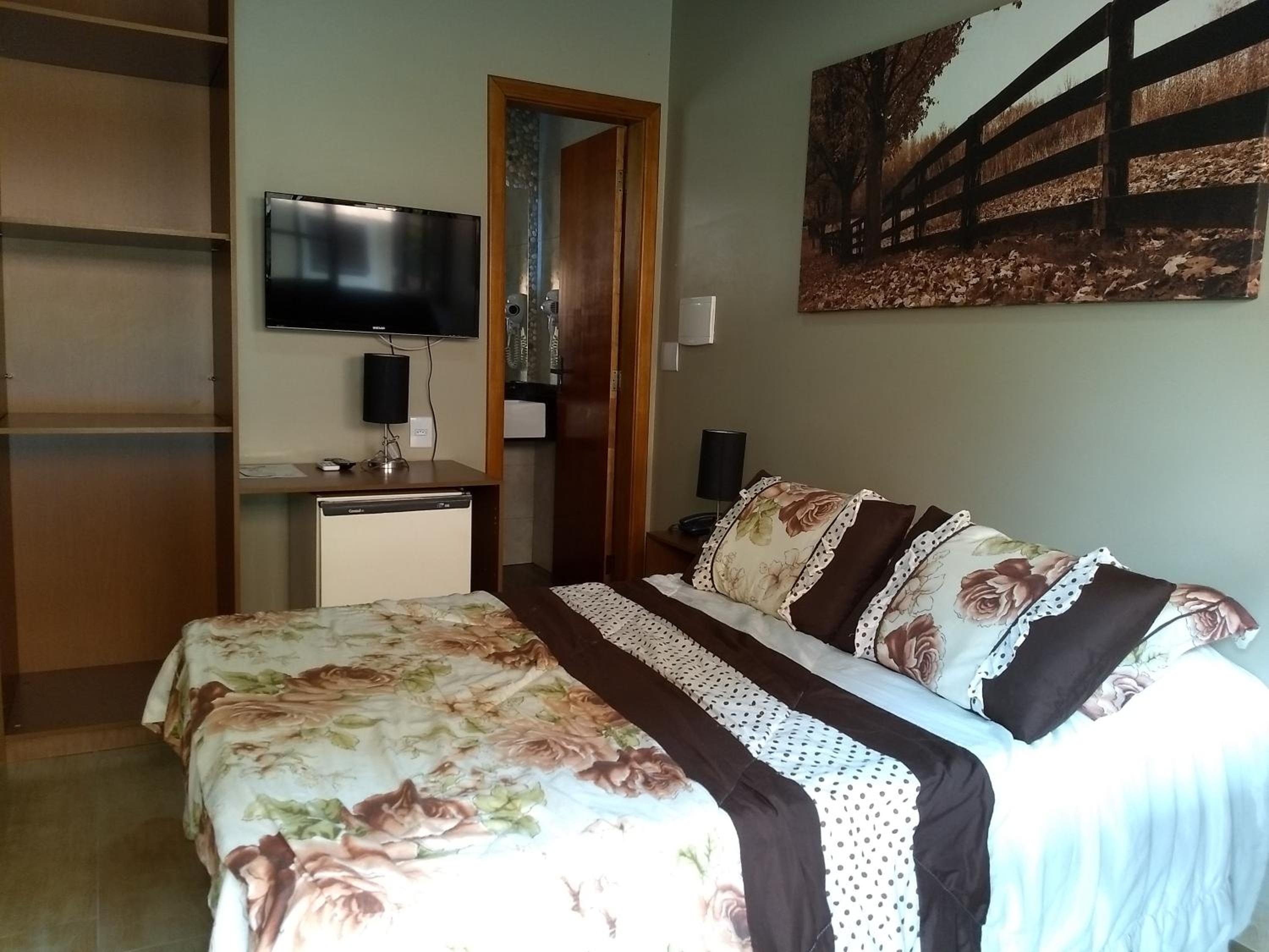 Double Room - Photo 4