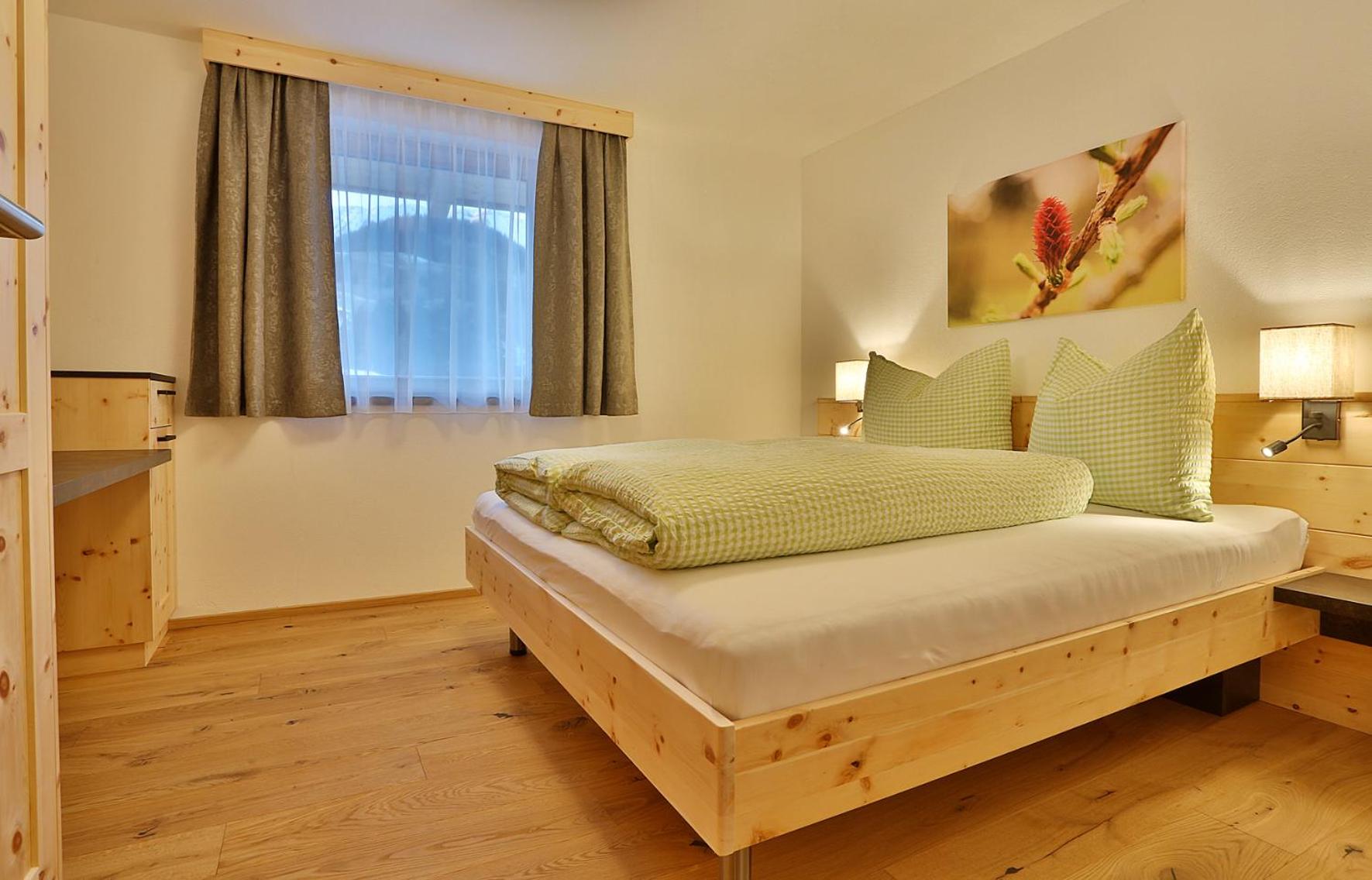 Two-Bedroom Apartment - Photo 2