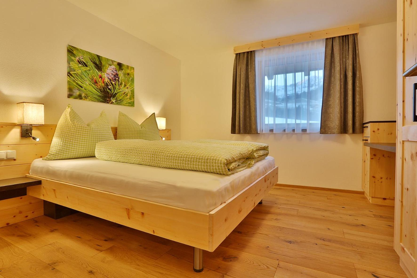 Two-Bedroom Apartment - Photo 4
