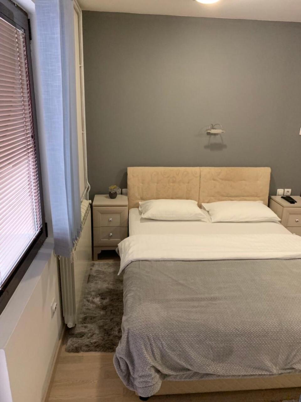Double Room with Patio photo 2