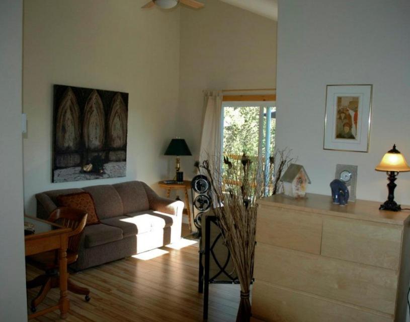 Queen Suite photo 3