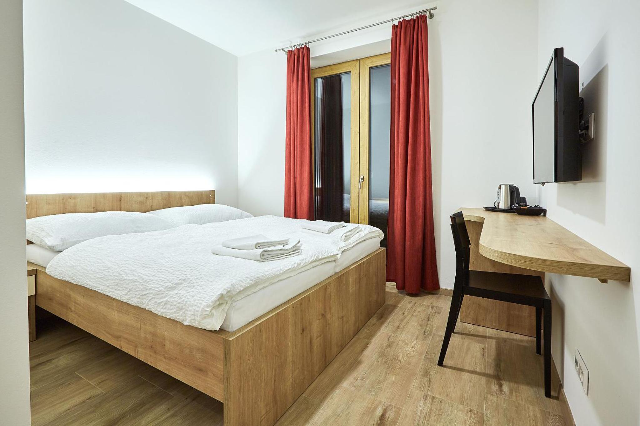 Deluxe Double Room with Balcony photo 1