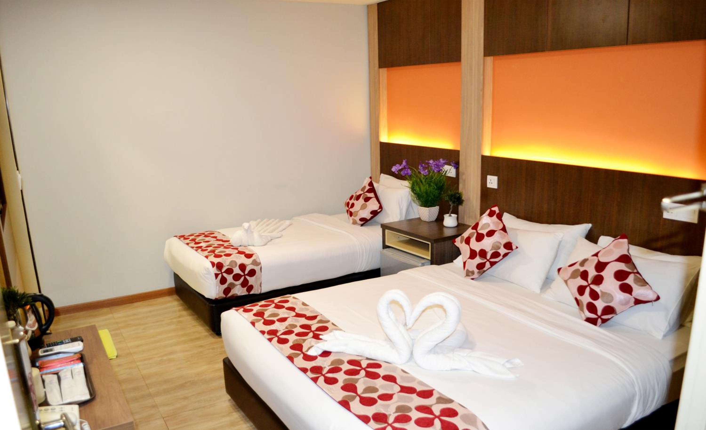 Deluxe Triple Room photo 3
