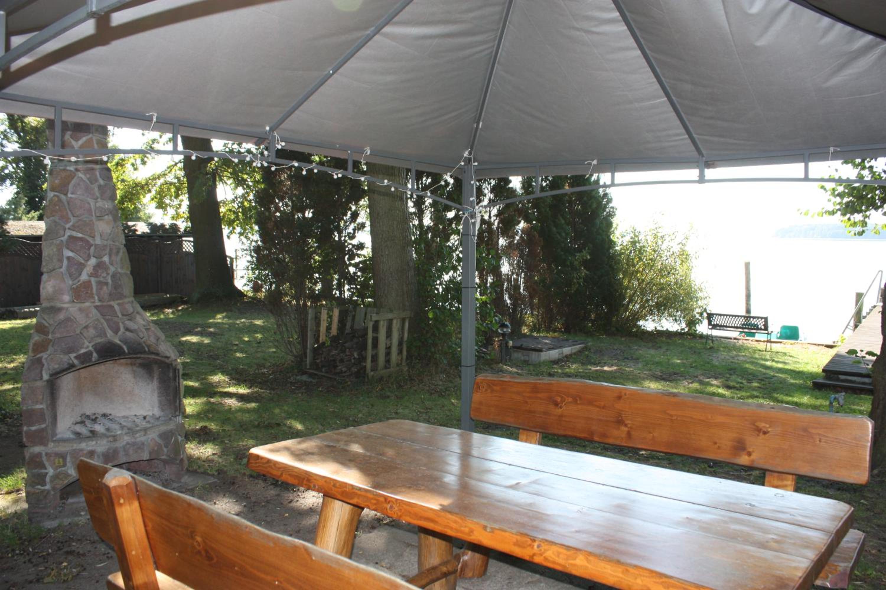 Apartment with Balcony photo 3