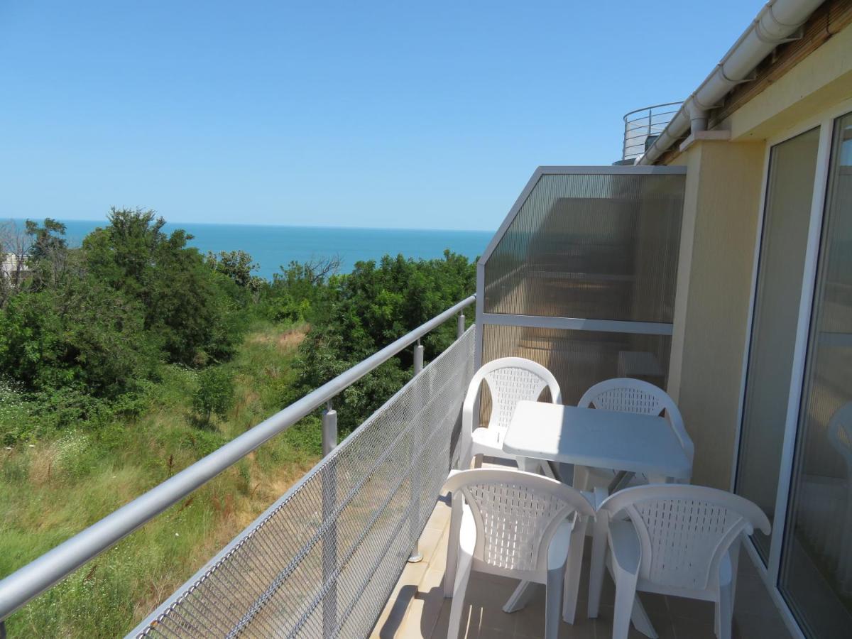 Apartment with Balcony photo 1