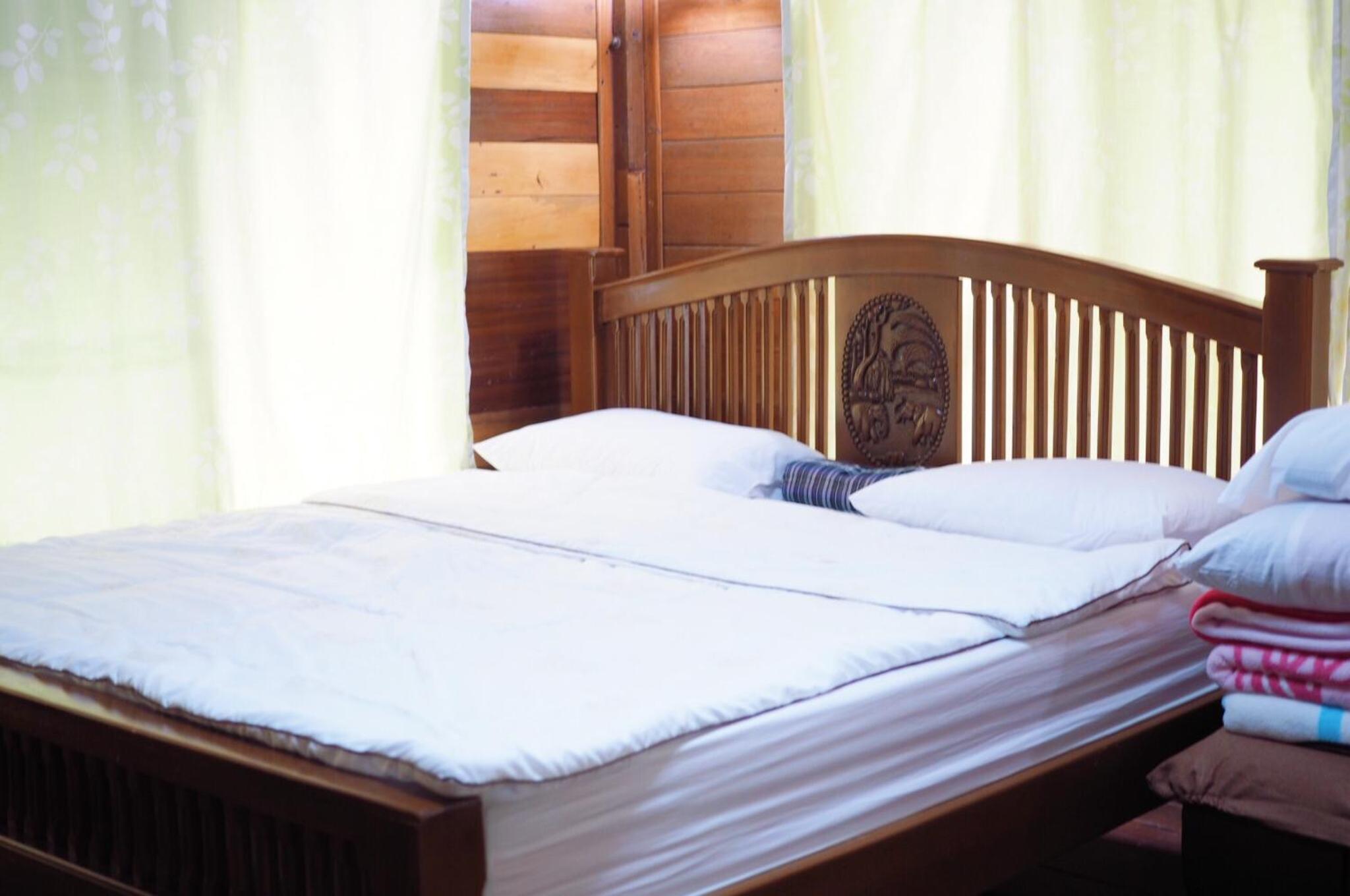 Deluxe Double Room with Balcony - Photo 23