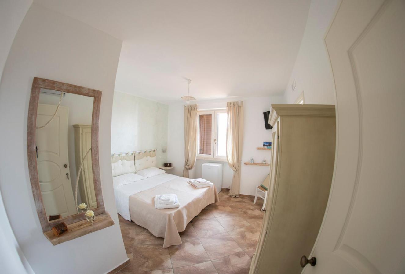 Double Room - Photo 5