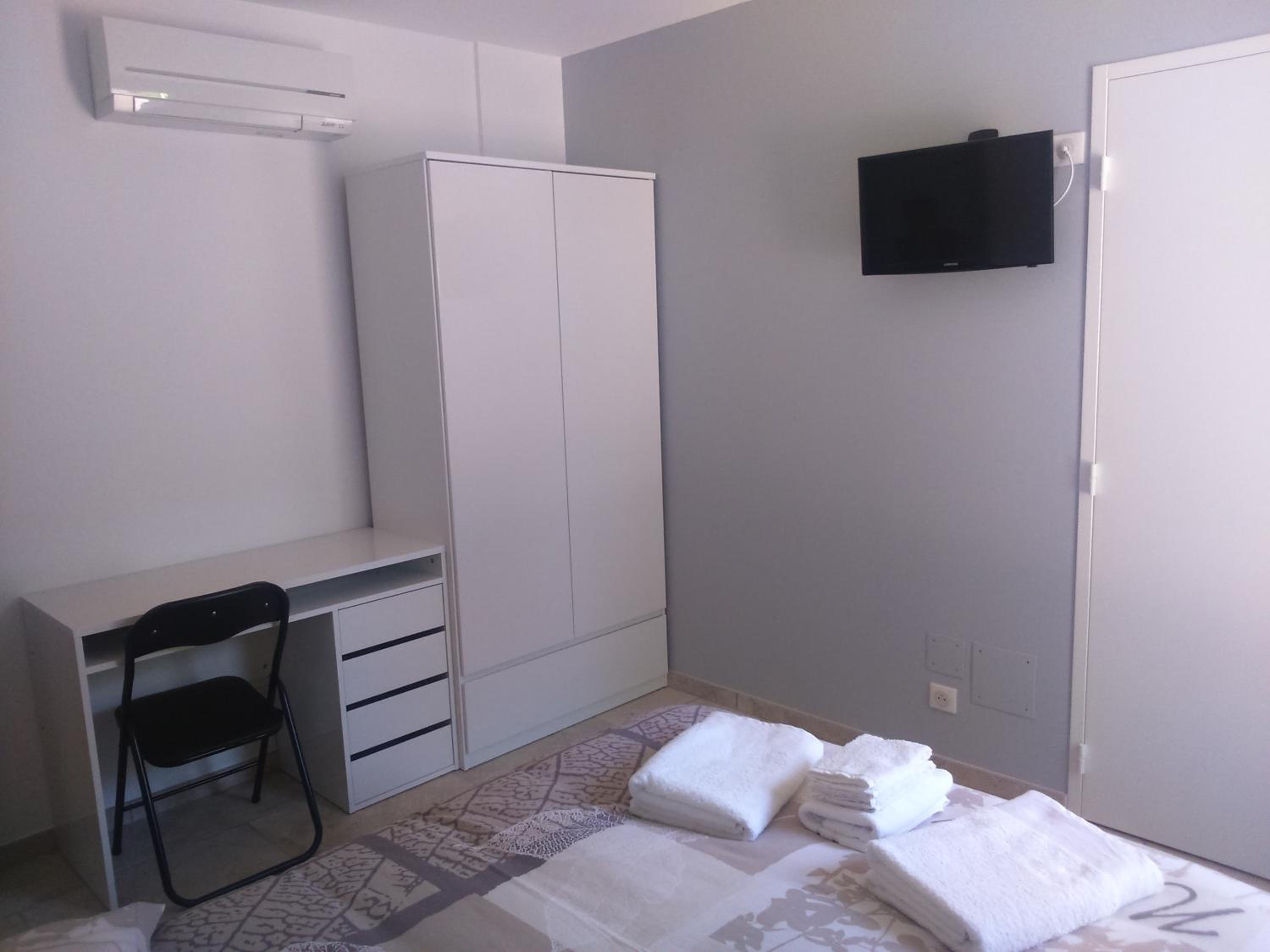 Standard Double Room photo 2