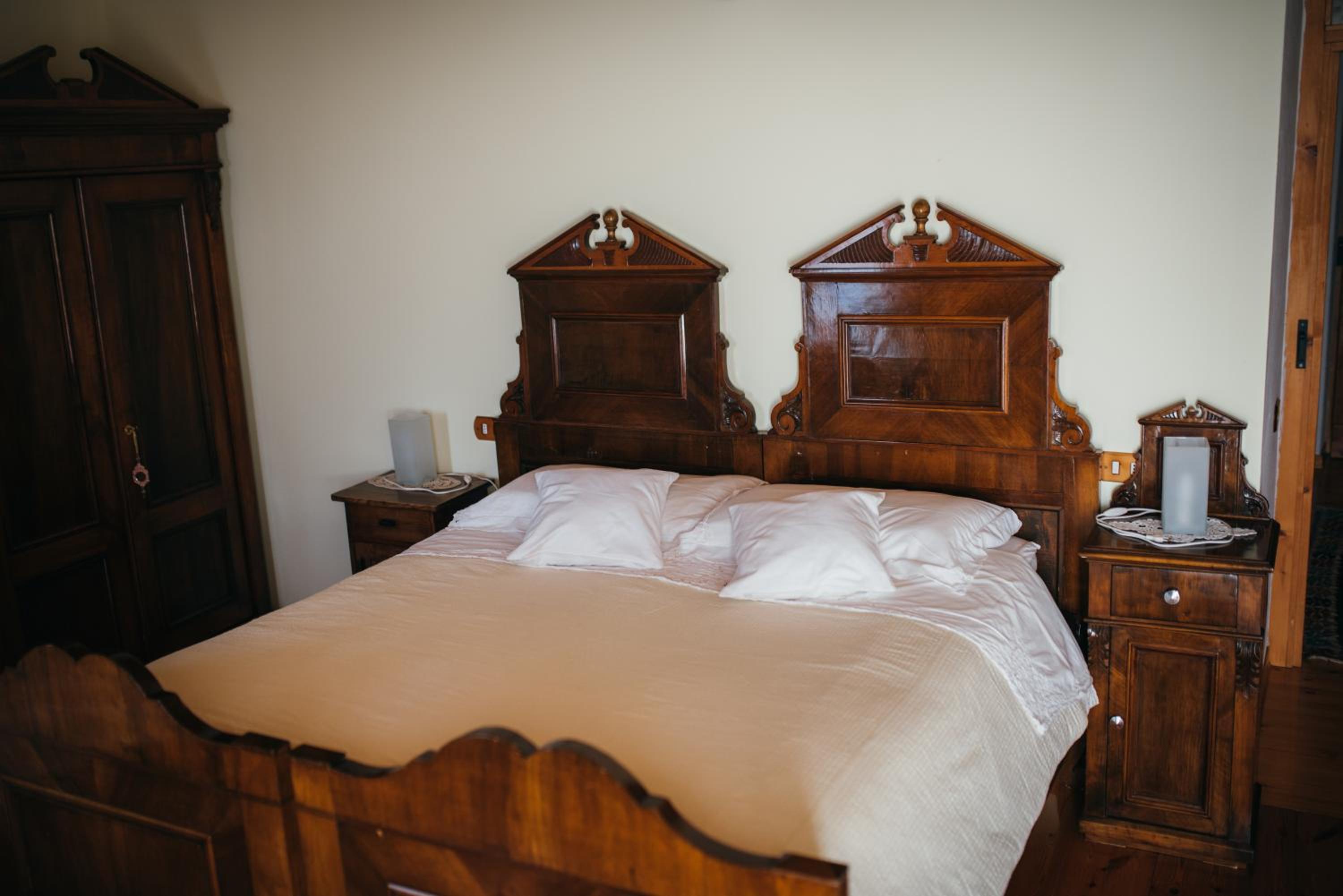 Deluxe Double Room with Balcony - Photo 1