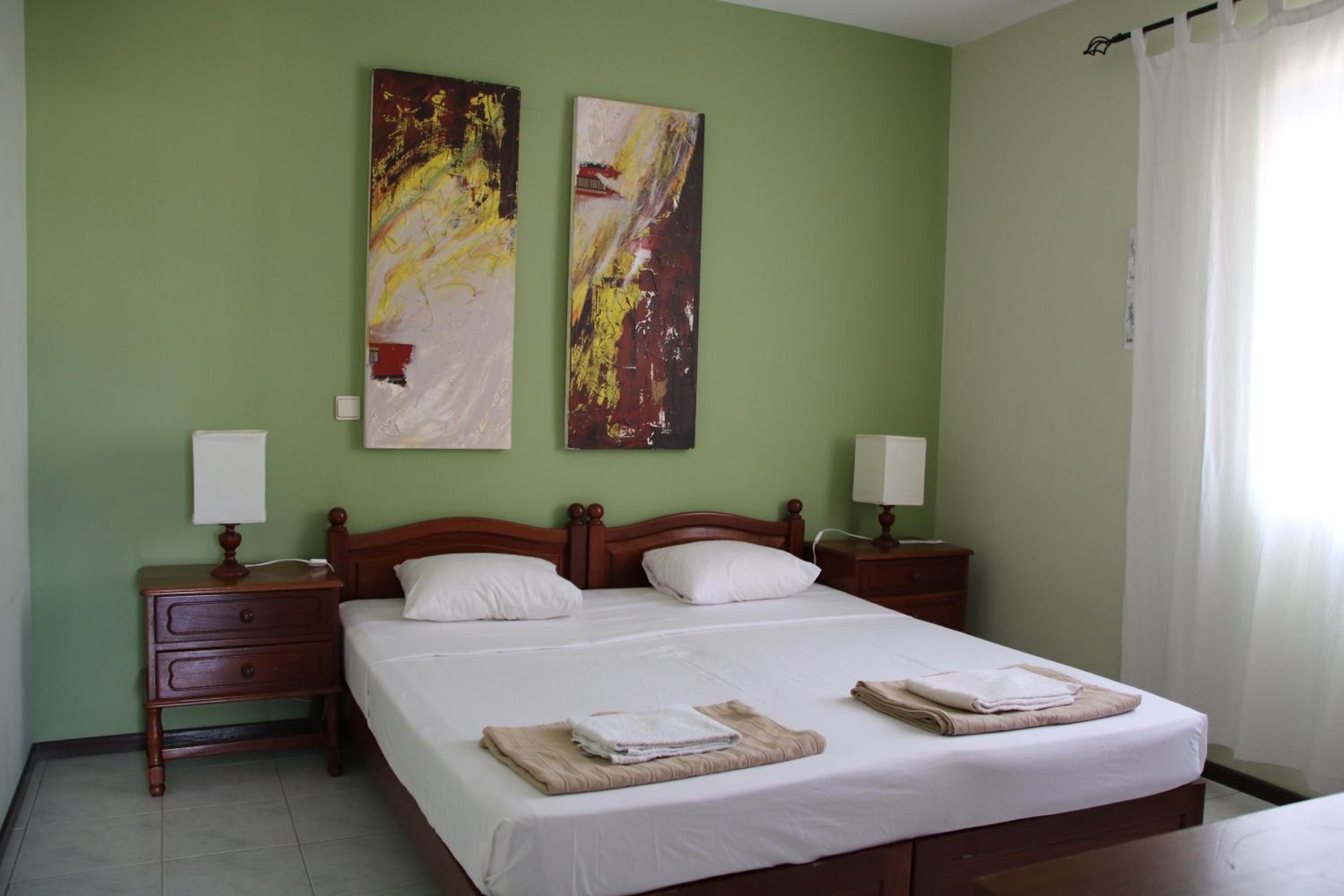 Twin Room With Bathroom photo 1