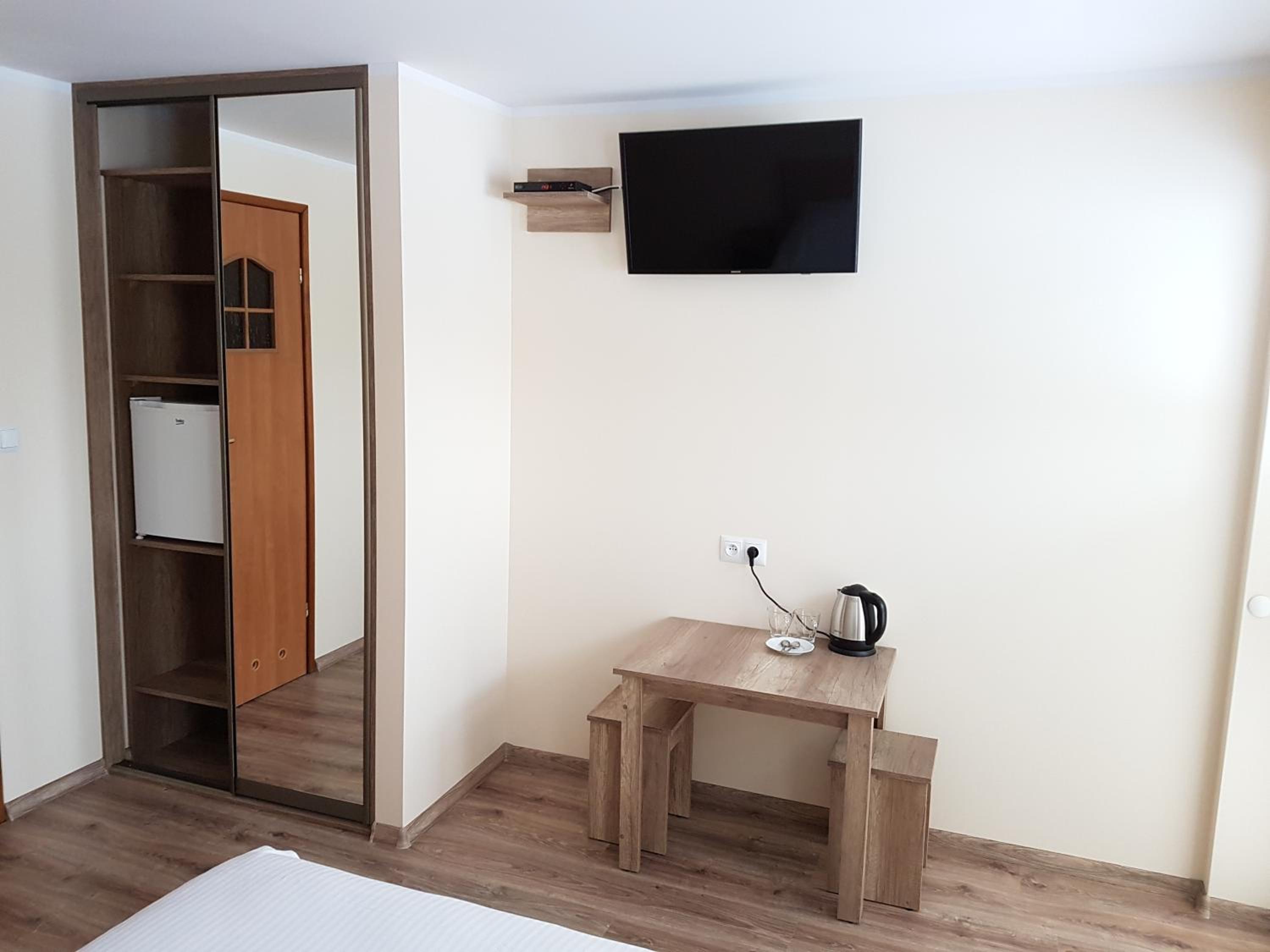 Double Room with Private Bathroom photo 3