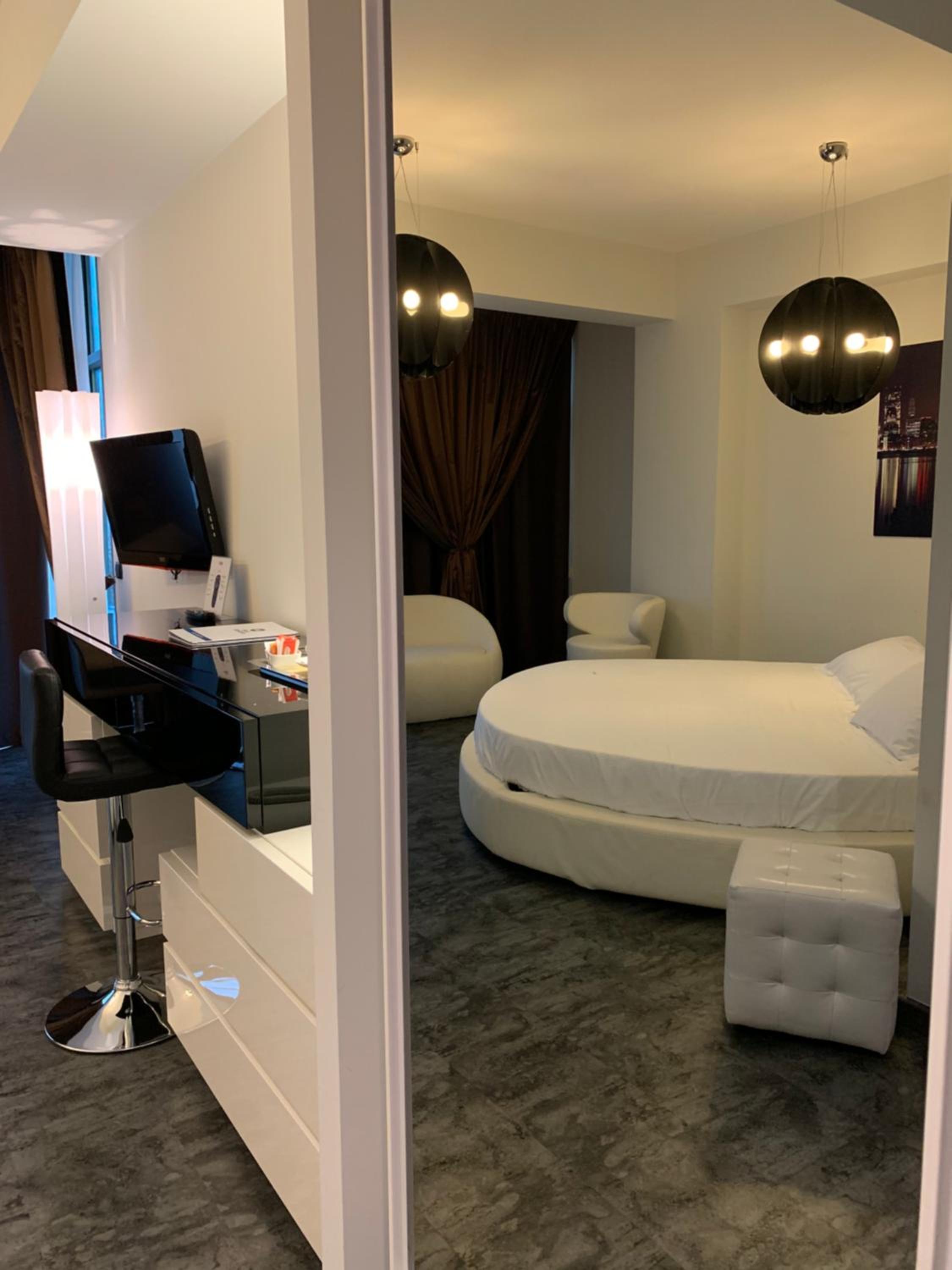 King Suite - Photo 5