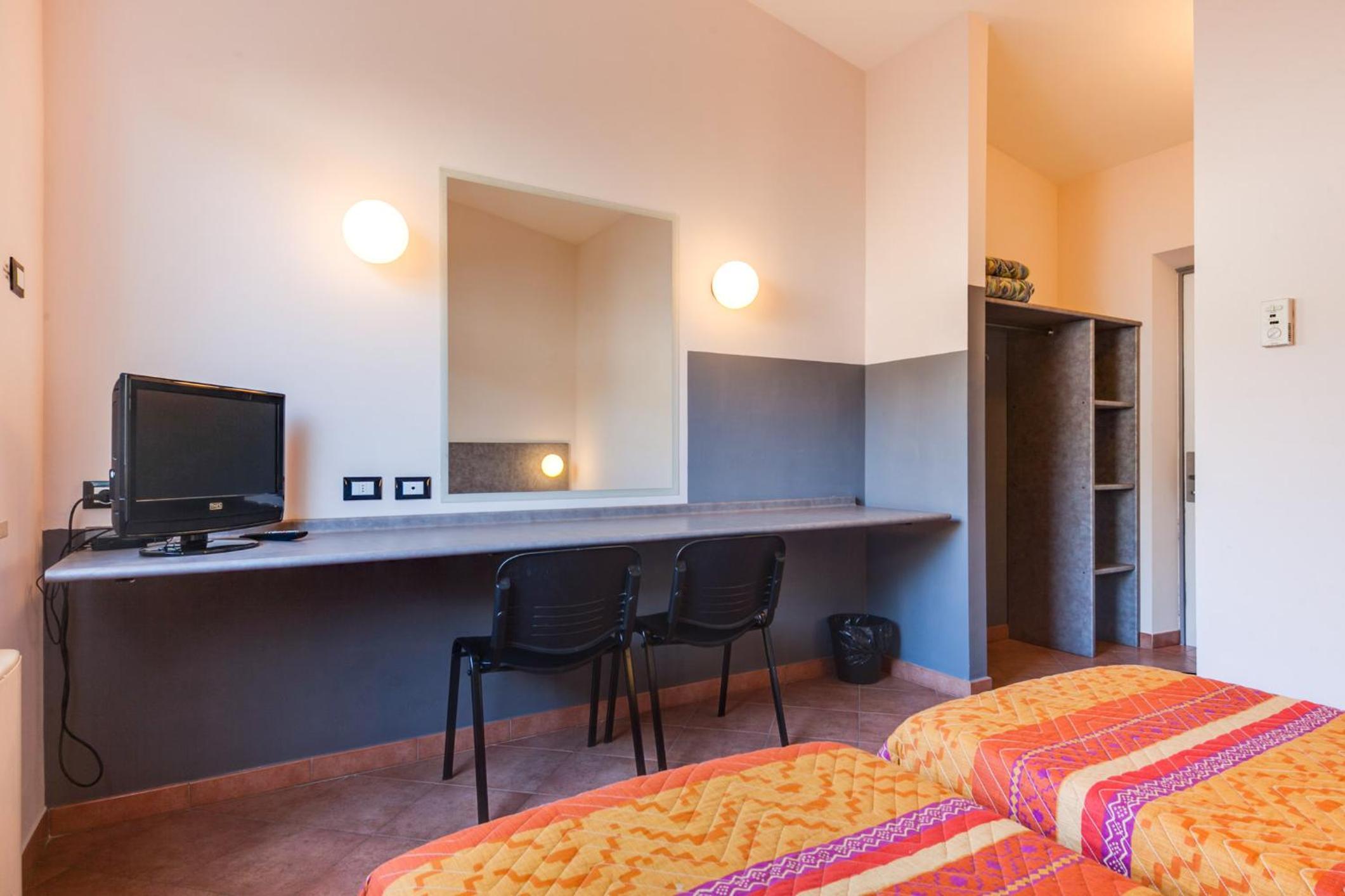 Twin Smoking Room Single Use