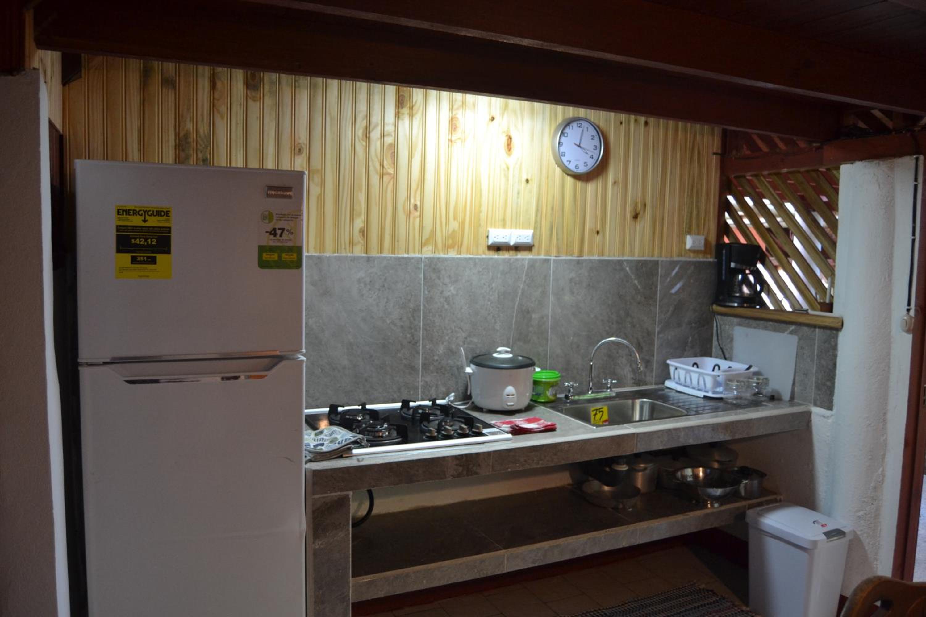 Two-Bedroom House - Photo 3