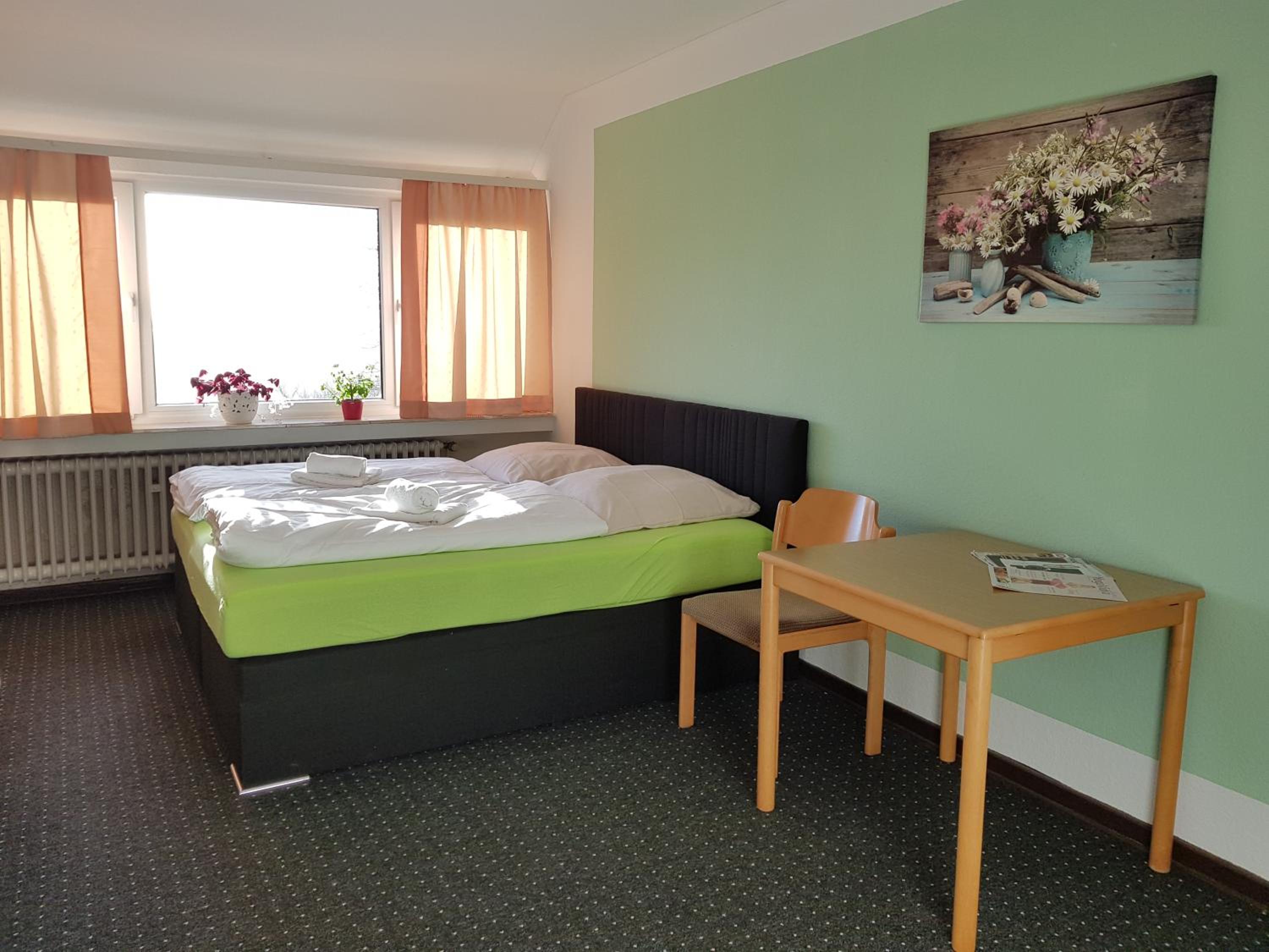 Double Room with Private Bathroom - Photo 1