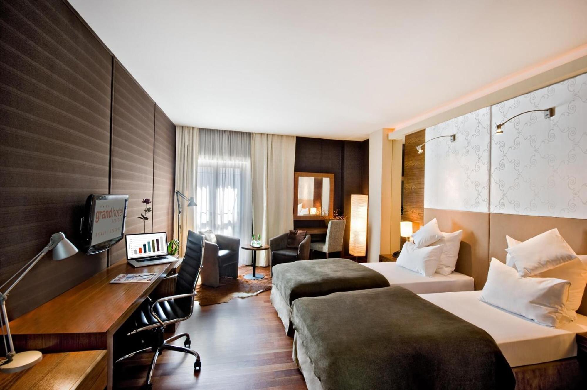 Standard Double or Twin Room - Photo 3