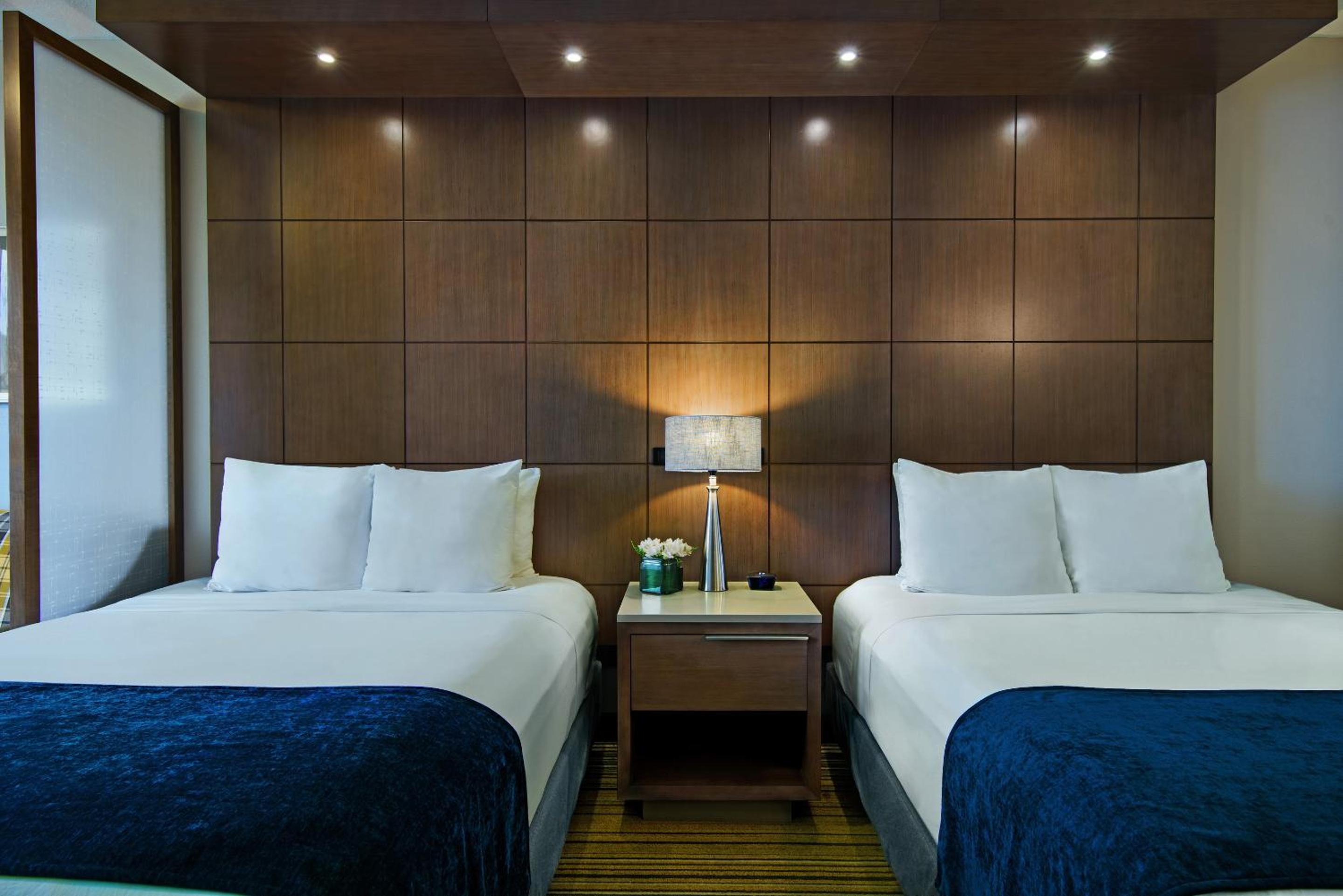 2 Queen Suite - Photo 2