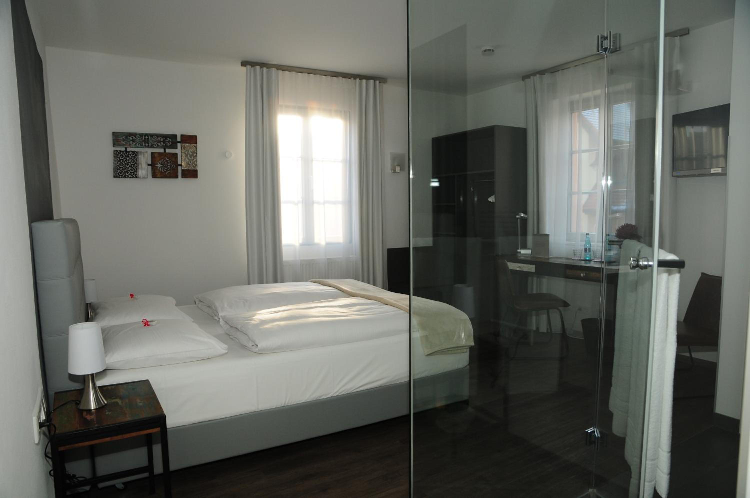 Double Room - Photo 19