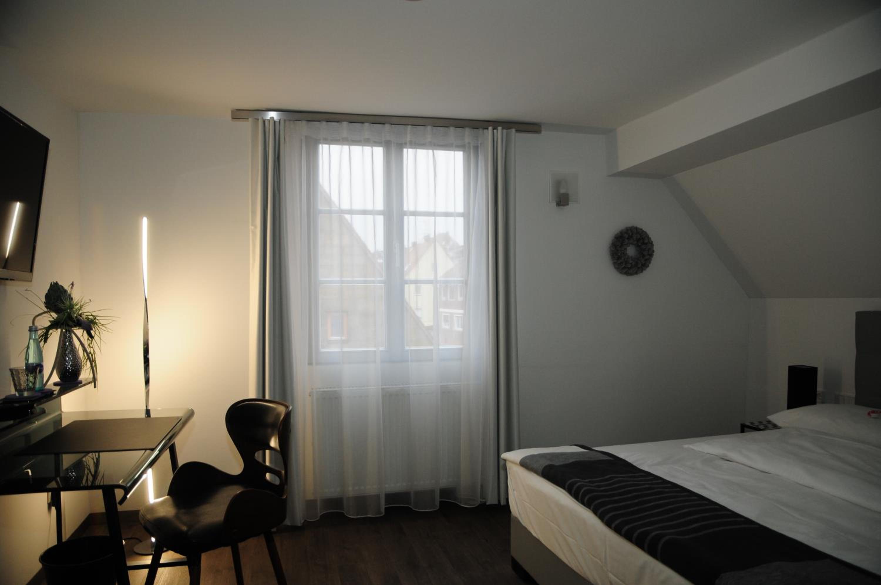 Double Room - Photo 15