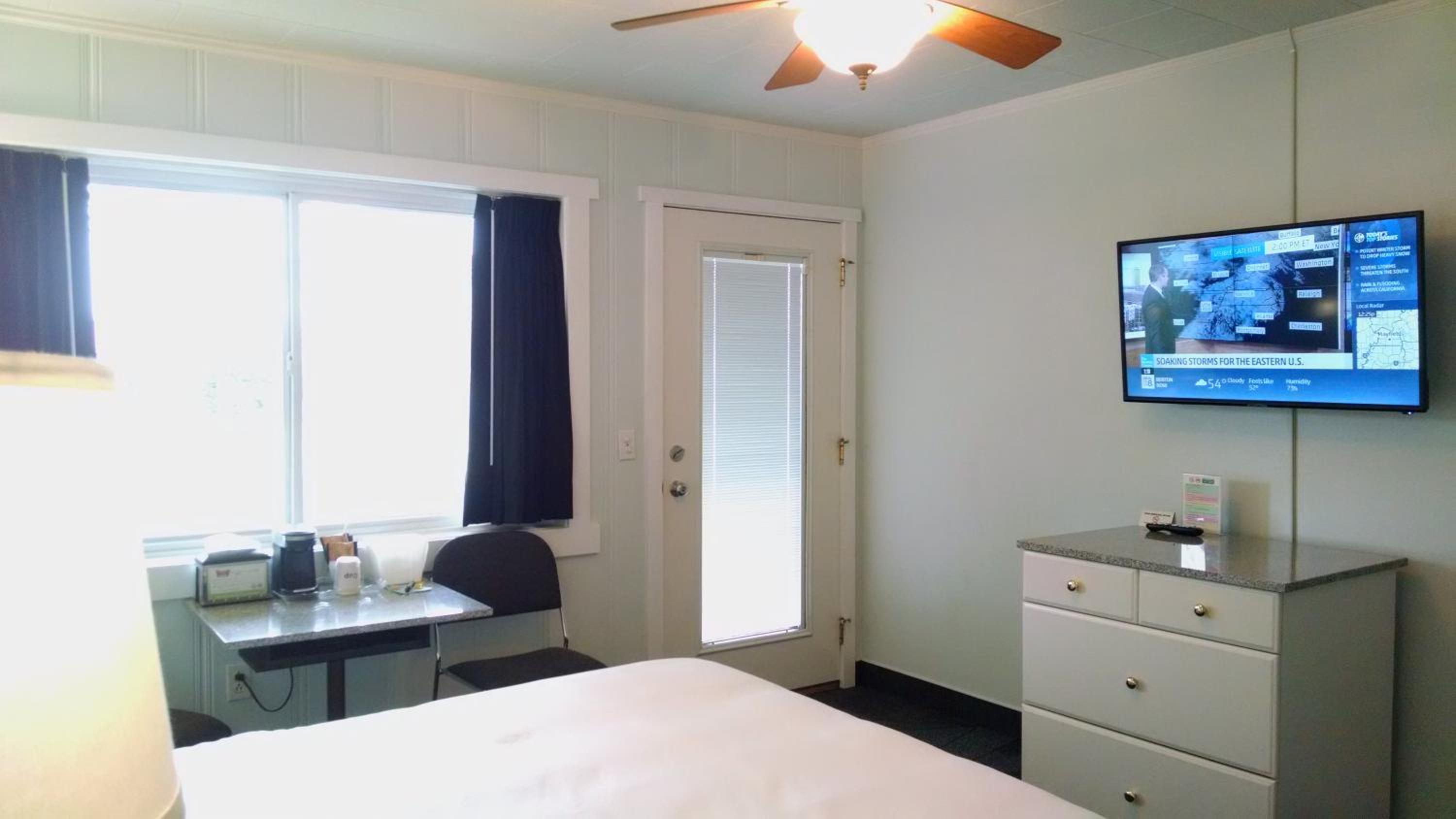 Queen Room - Photo 3