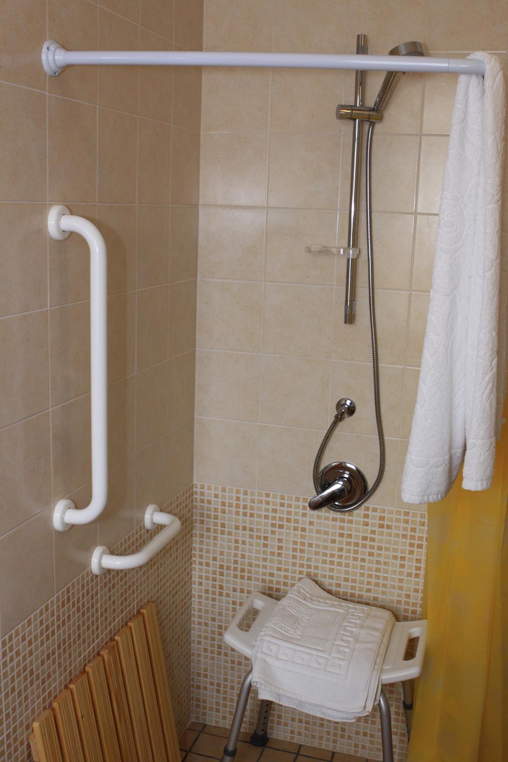 Double or Twin Room - Disability Access photo 2