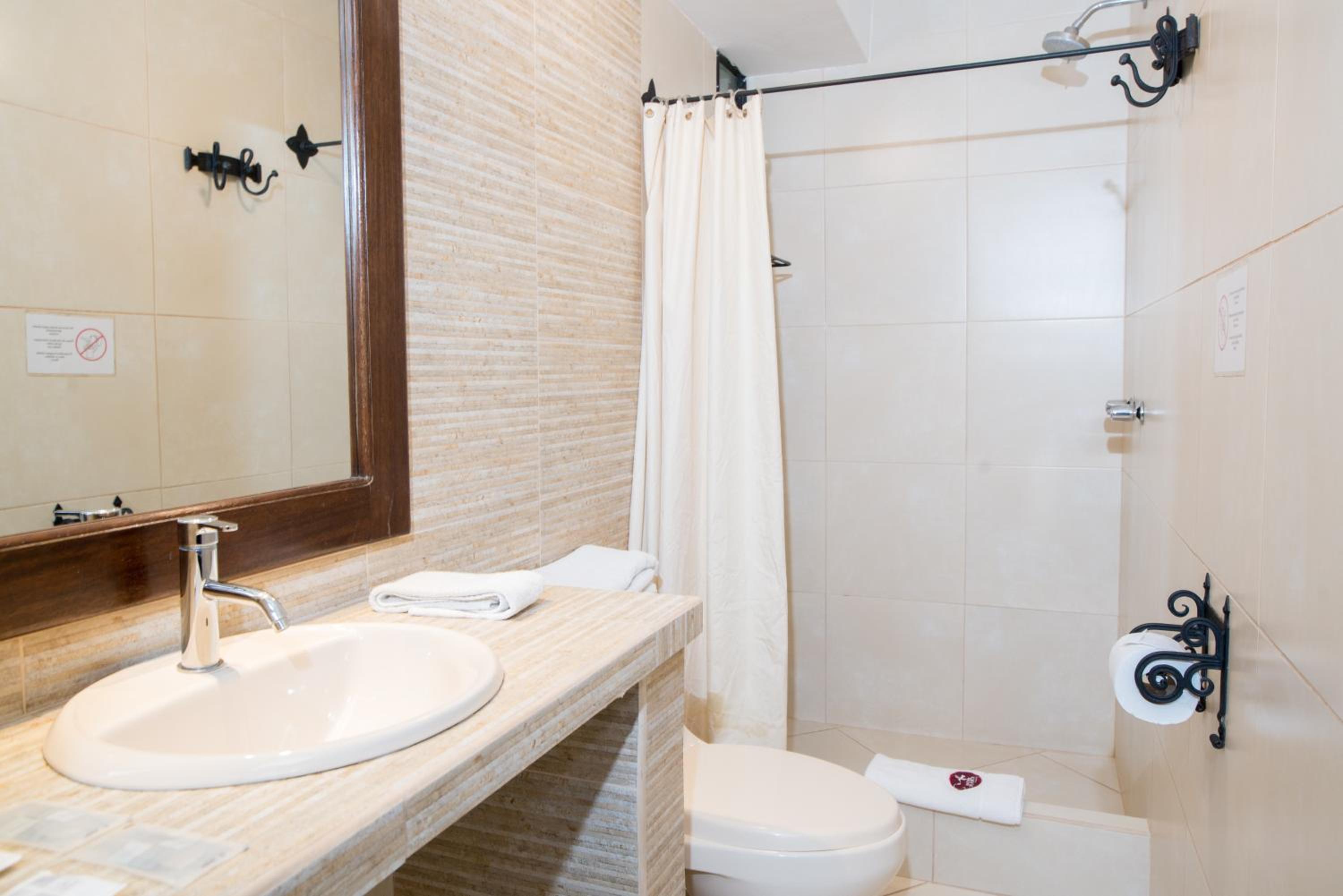 Standard Triple Room photo 2