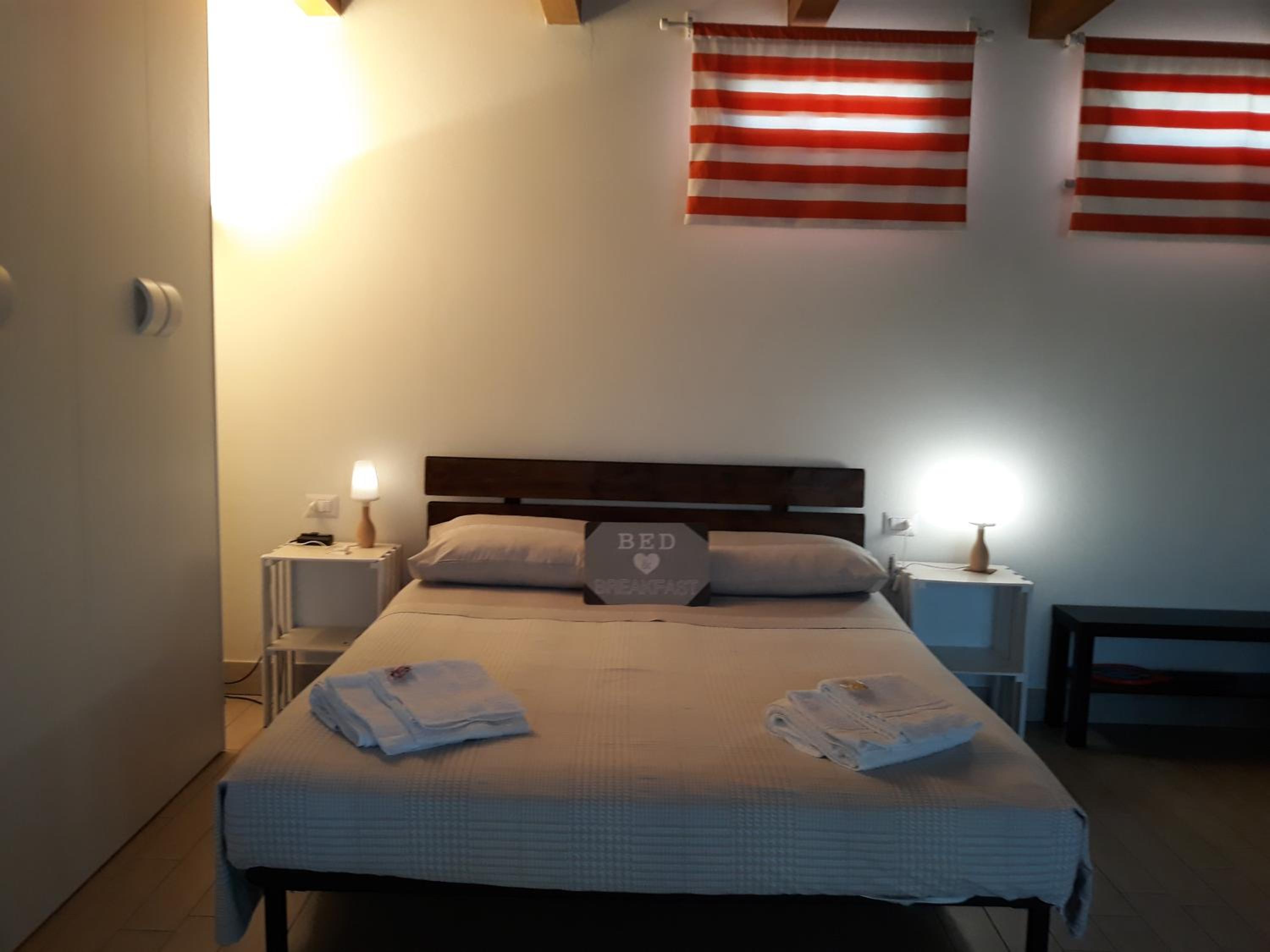 Quadruple Room with Balcony - Photo 9