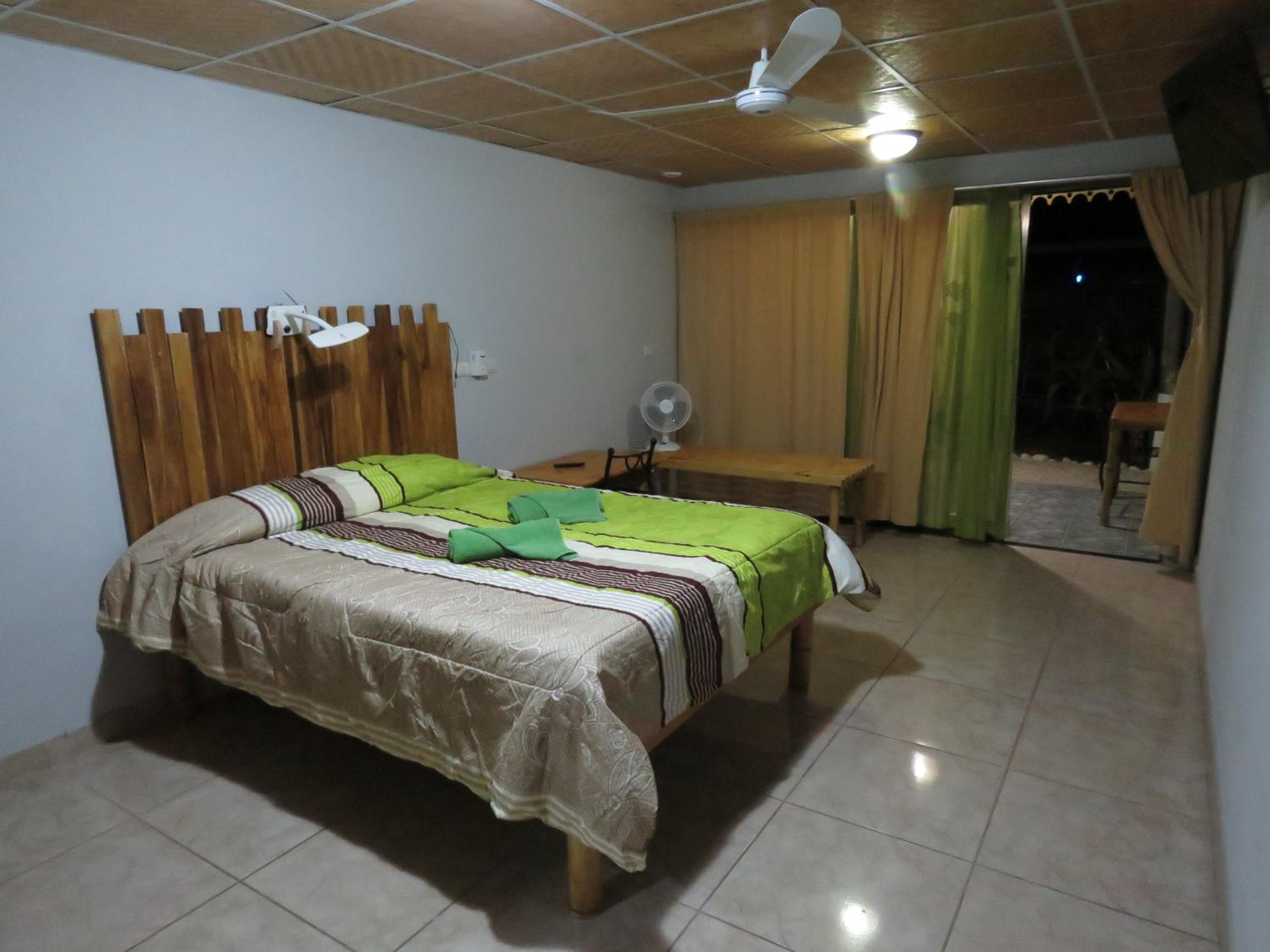 Queen Room with Garden View photo 2